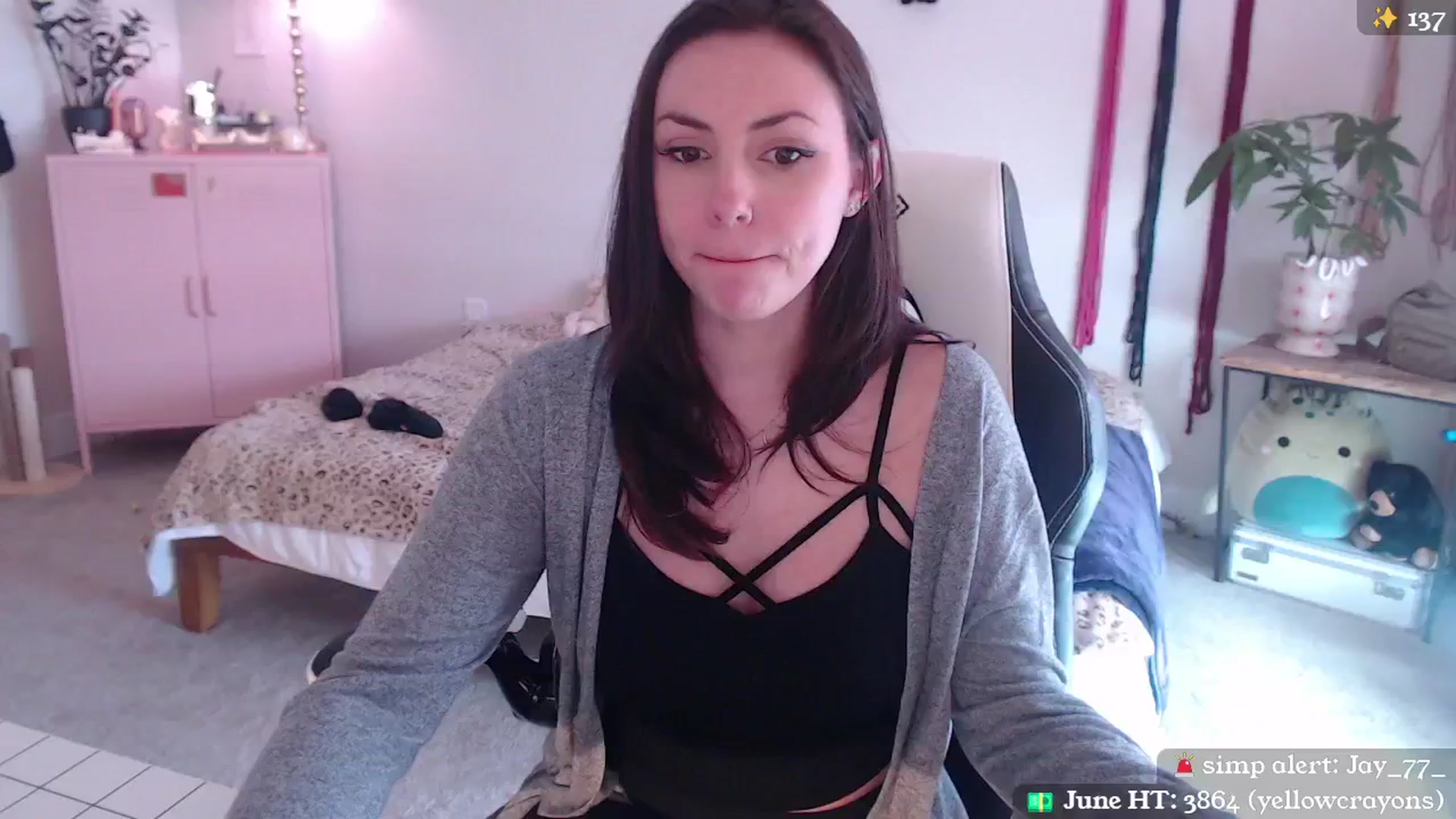 Gallery image thumbnail from MollyMaeve's myfreecams stream on, 06/26/2024, 19:17 image 2 of 20