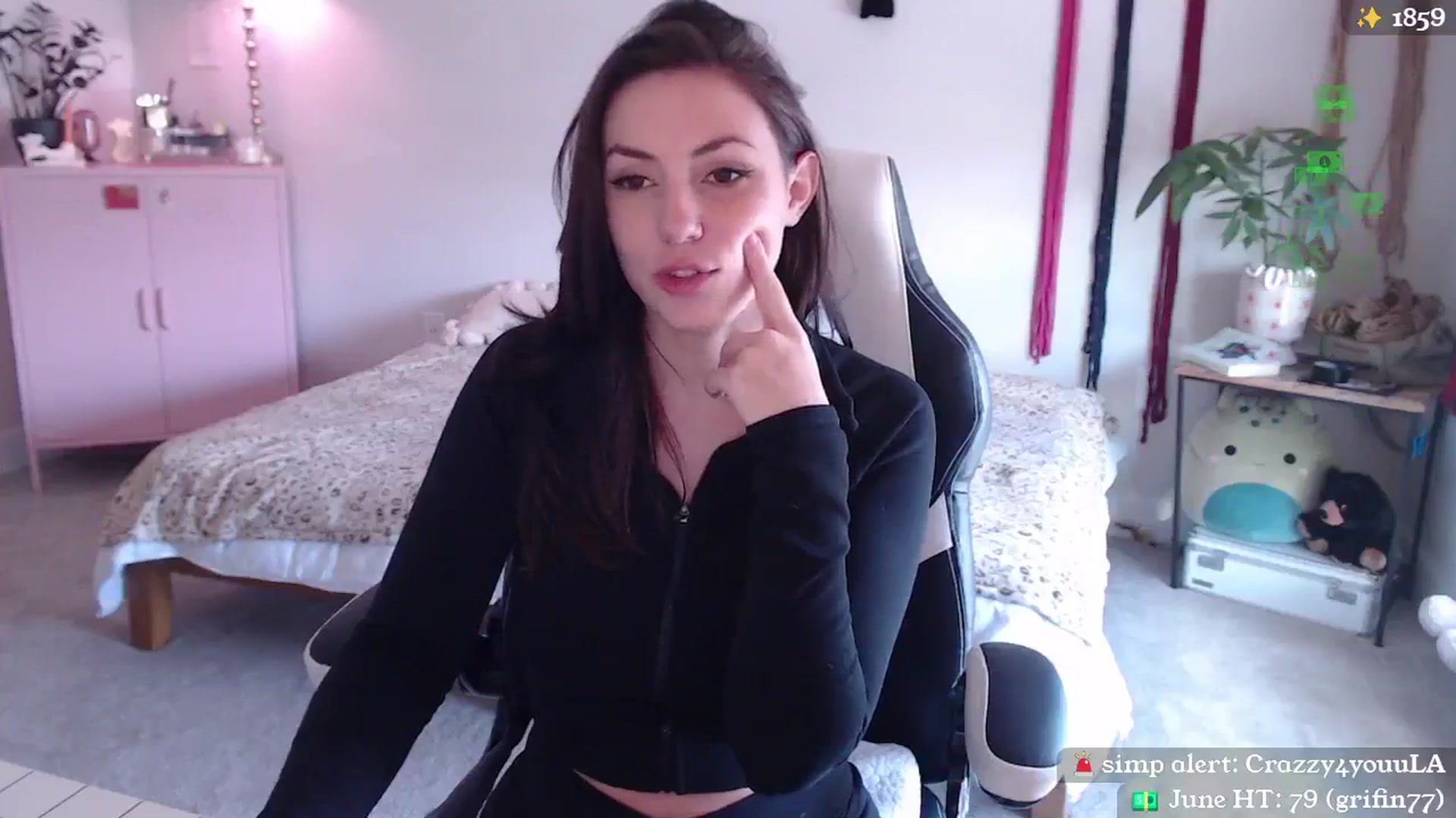 Gallery image thumbnail from MollyMaeve's myfreecams stream on, 07/03/2024, 21:06 image 7 of 20