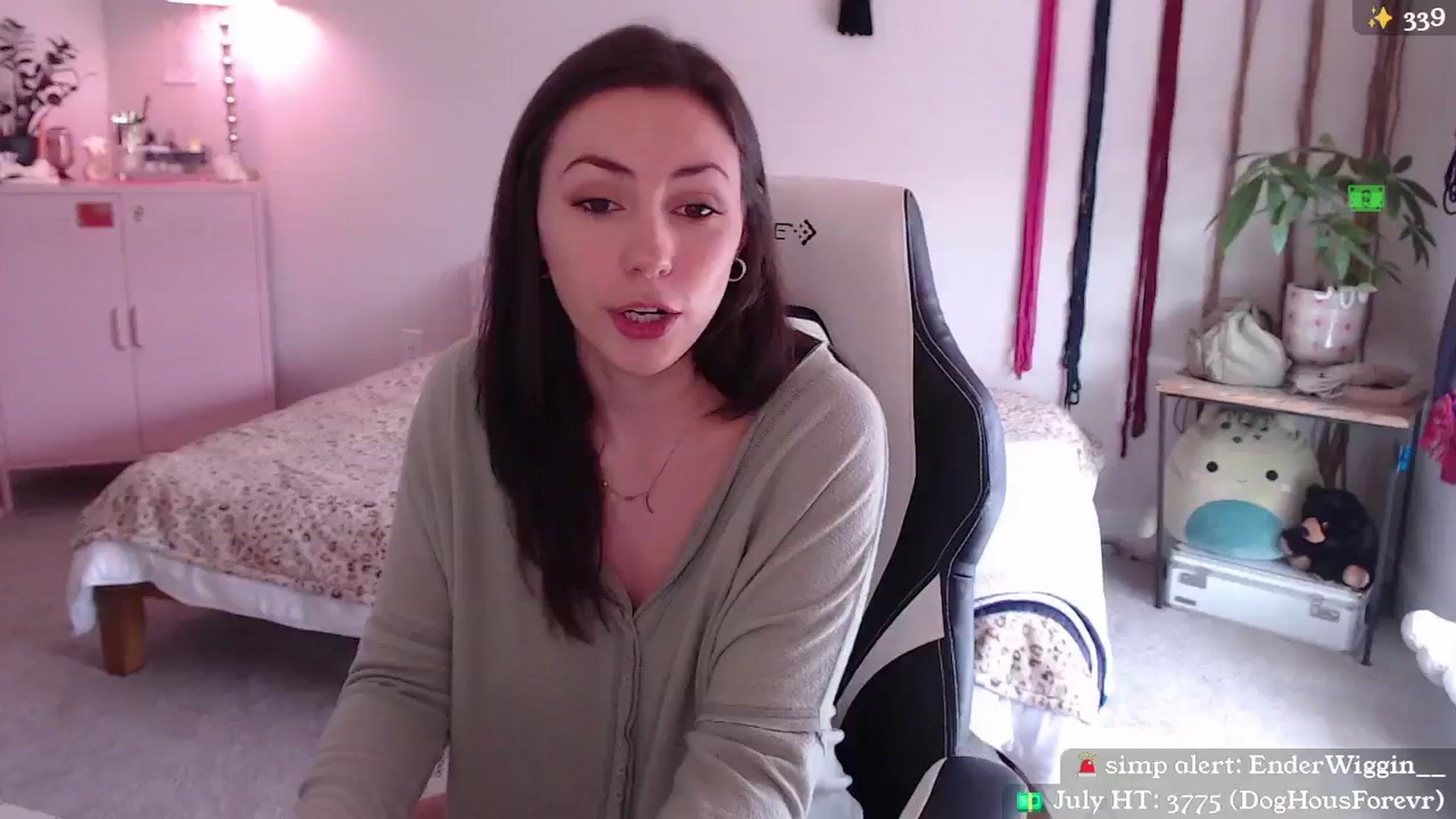 Gallery image thumbnail from MollyMaeve's myfreecams stream on, 07/07/2024, 18:22 image 7 of 20