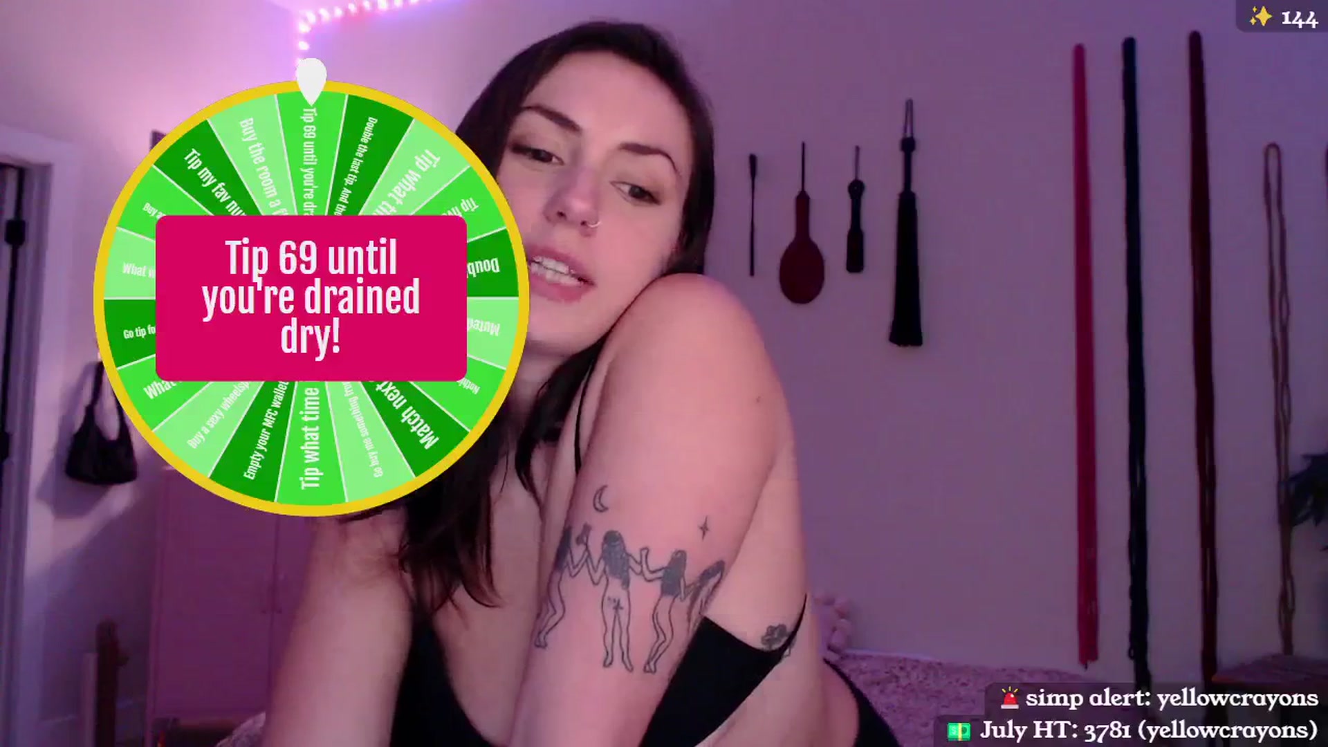 Gallery image thumbnail from MollyMaeve's myfreecams stream on, 07/18/2024, 04:23 image 6 of 20