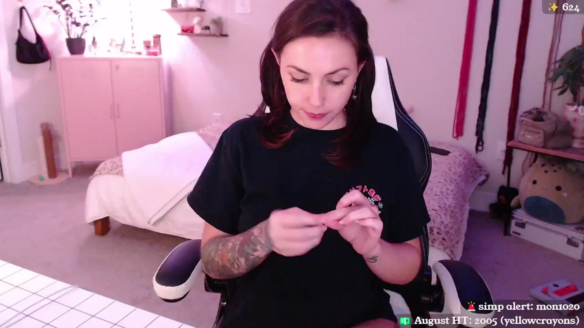 Gallery image thumbnail from MollyMaeve's myfreecams stream on, 08/08/2024, 03:44 image 1 of 20
