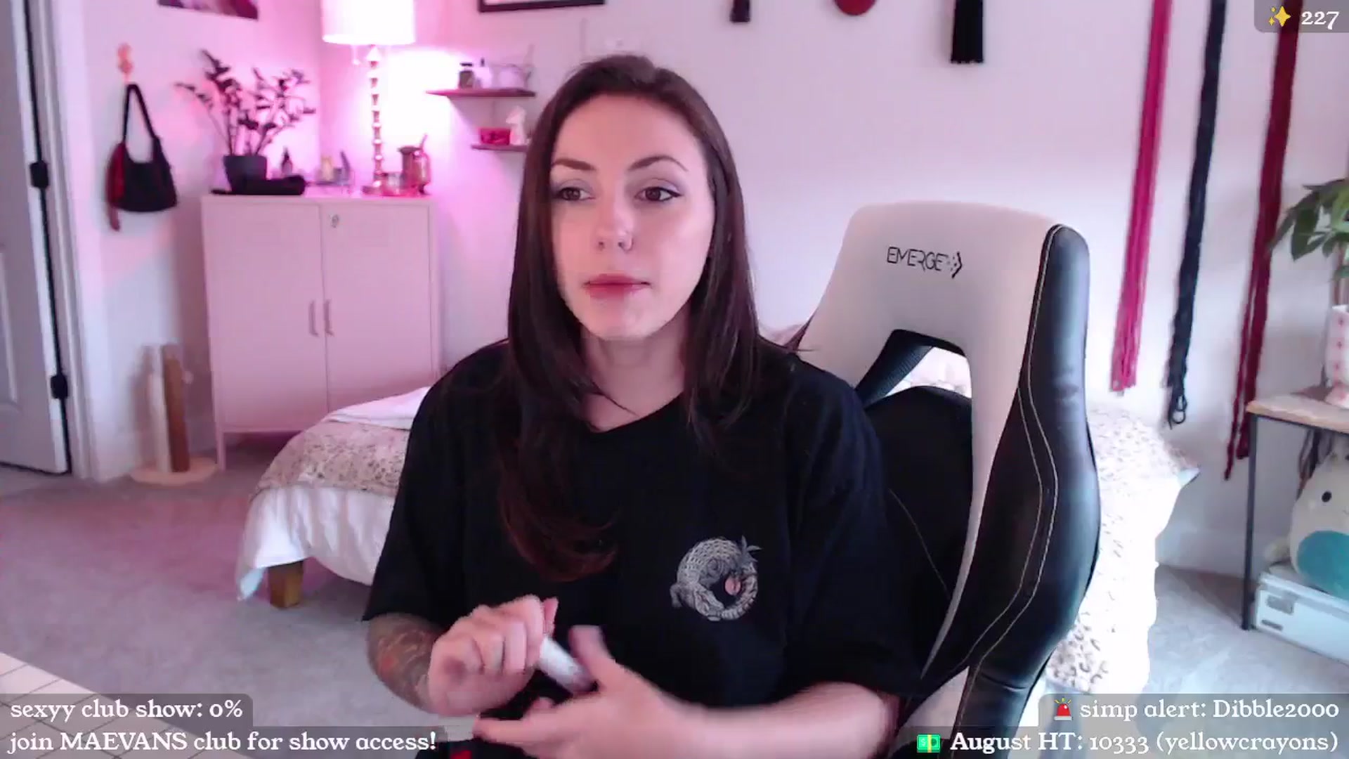 Gallery image thumbnail from MollyMaeve's myfreecams stream on, 08/21/2024, 21:30 image 11 of 20