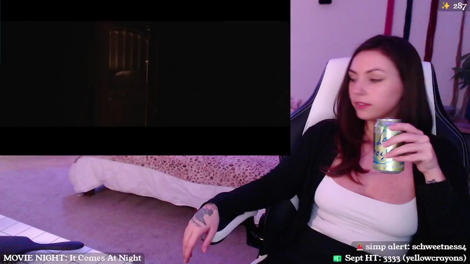 Gallery image thumbnail from MollyMaeve's myfreecams stream on, 09/12/2024, 03:49 image 7 of 20
