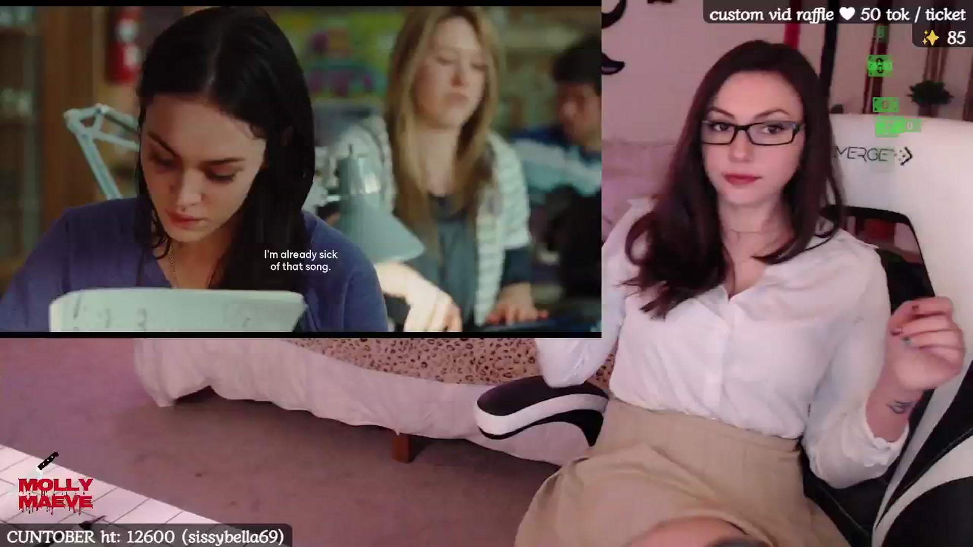 Gallery image thumbnail from MollyMaeve's myfreecams stream on, 10/17/2024, 03:05 image 5 of 20