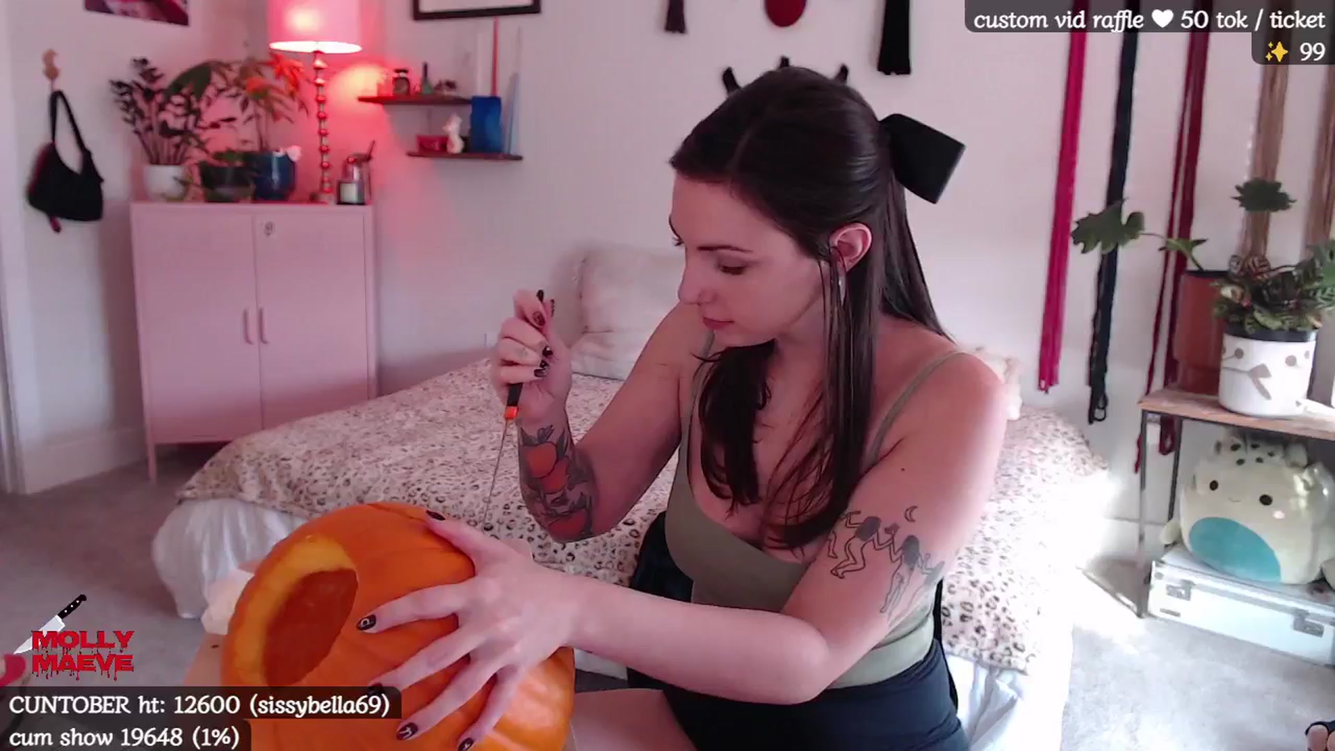 Gallery image thumbnail from MollyMaeve's myfreecams stream on, 10/20/2024, 21:12 image 8 of 20