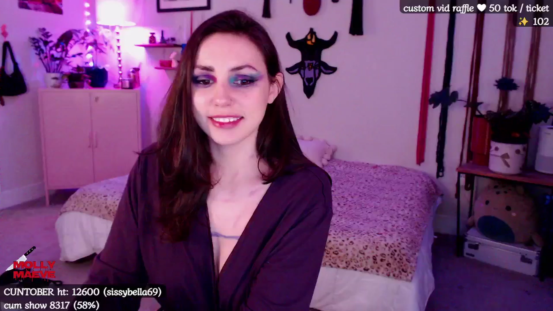Gallery image thumbnail from MollyMaeve's myfreecams stream on, 10/23/2024, 03:46 image 18 of 20