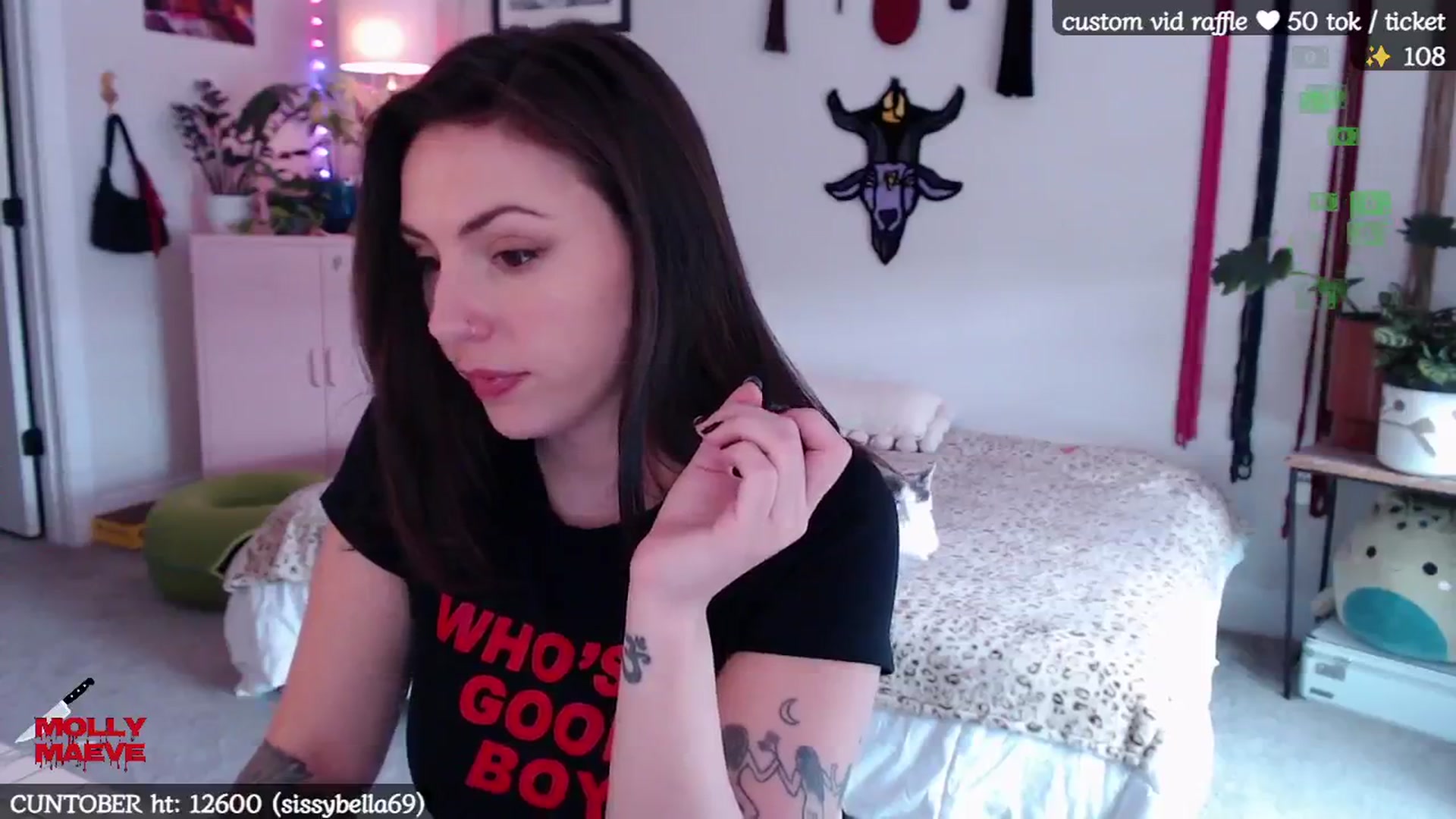Gallery image thumbnail from MollyMaeve's myfreecams stream on, 10/27/2024, 21:45 image 6 of 20