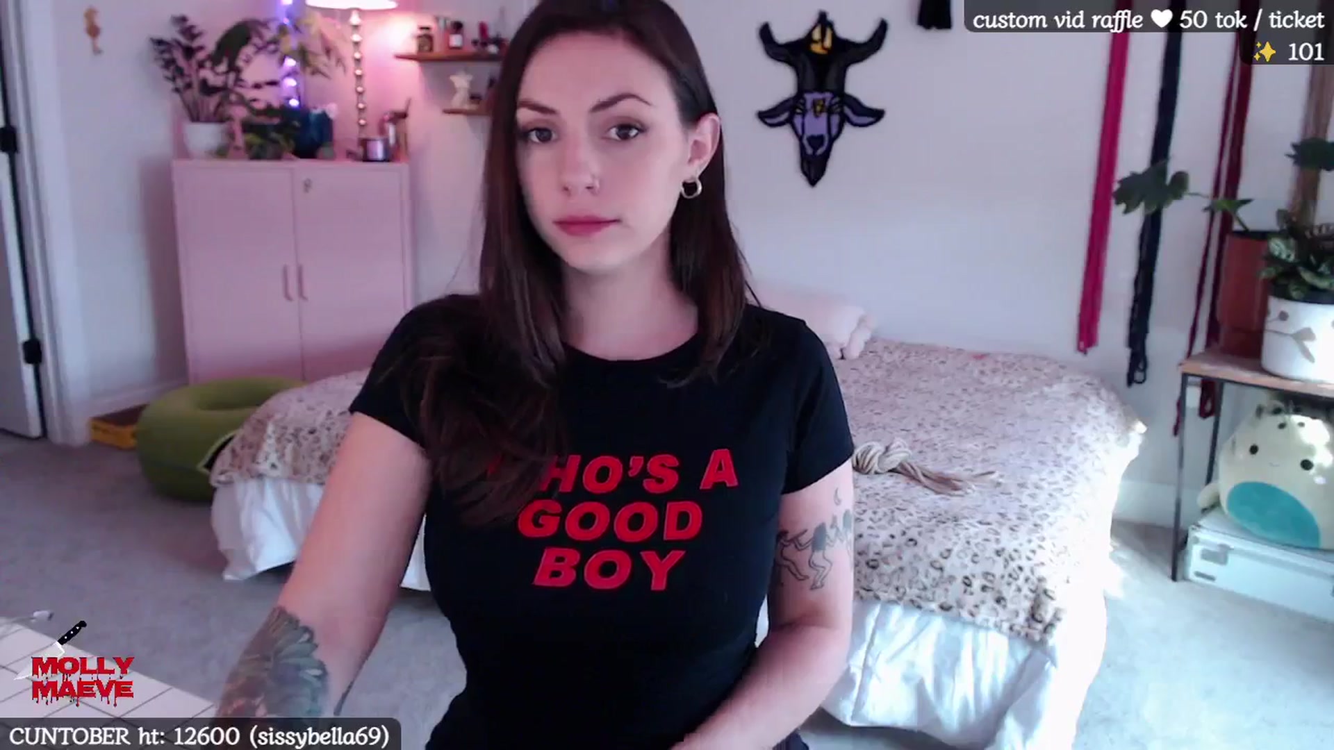Gallery image thumbnail from MollyMaeve's myfreecams stream on, 10/27/2024, 21:45 image 12 of 20