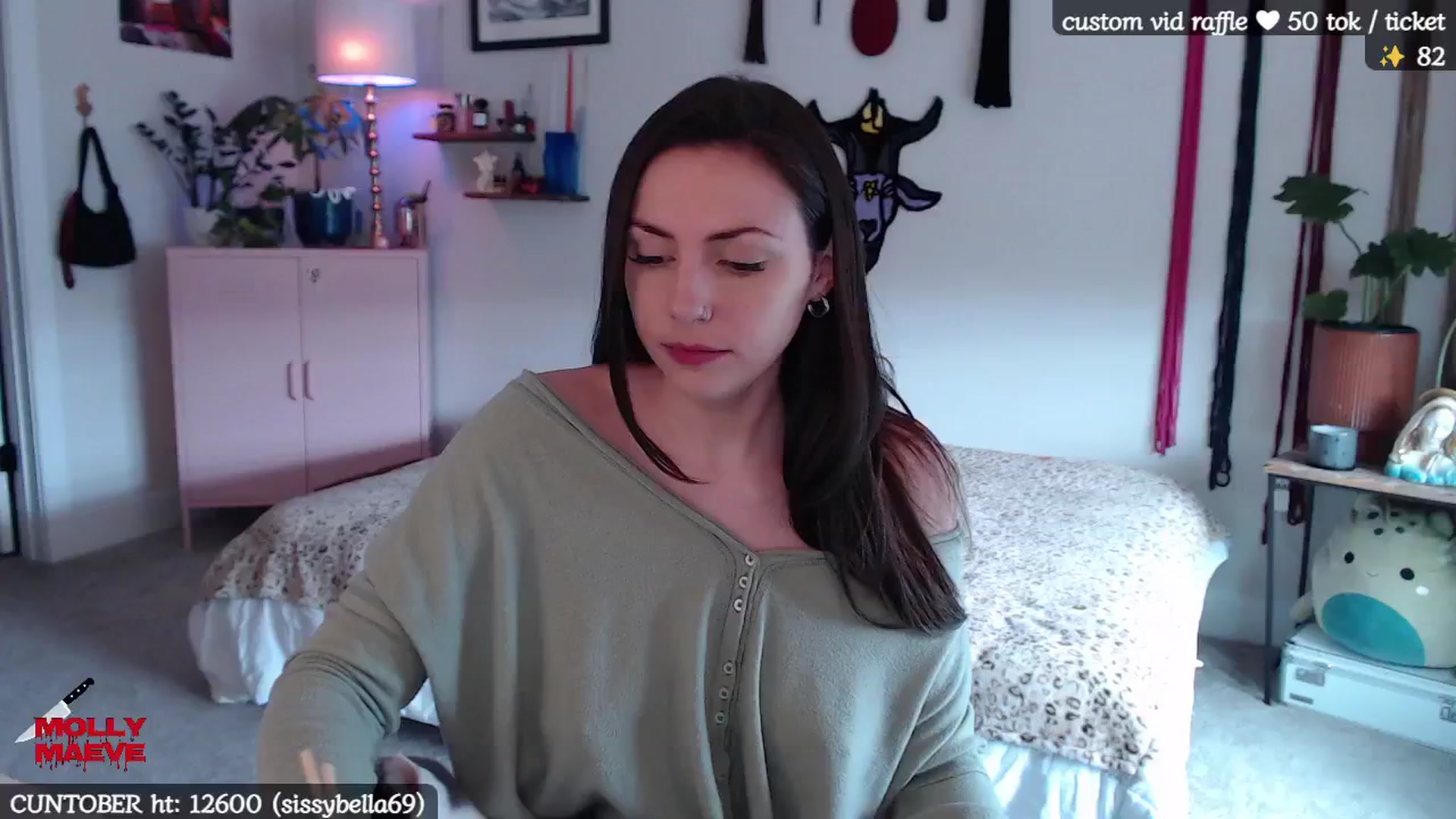 Gallery image thumbnail from MollyMaeve's myfreecams stream on, 10/30/2024, 18:55 image 7 of 20