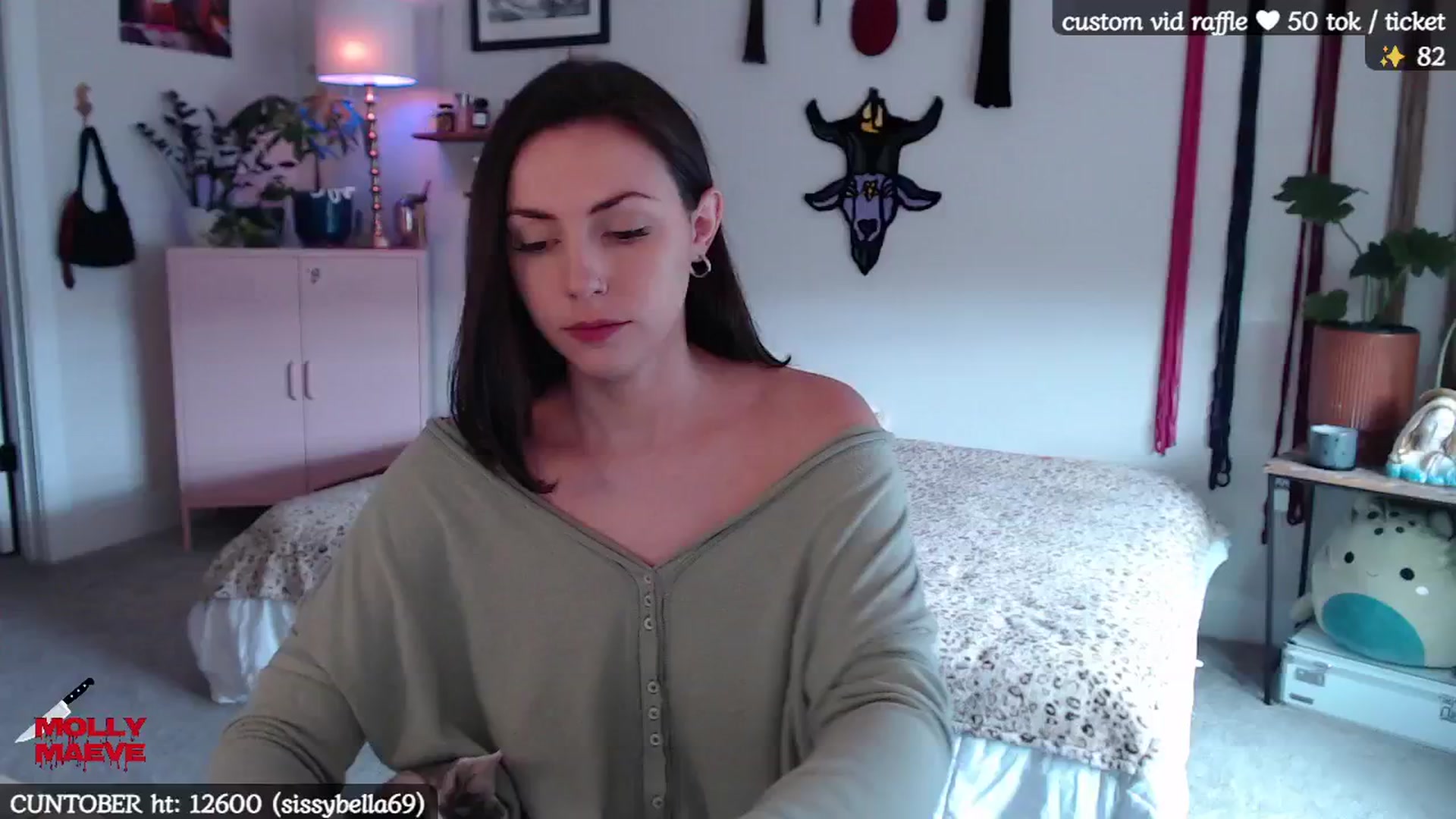 Gallery image thumbnail from MollyMaeve's myfreecams stream on, 10/30/2024, 18:55 image 8 of 20