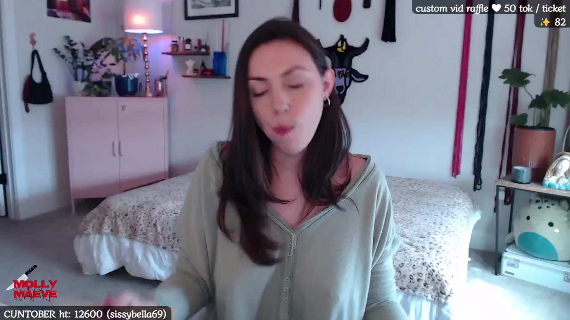 Gallery image thumbnail from MollyMaeve's myfreecams stream on, 10/30/2024, 18:55 image 1 of 20