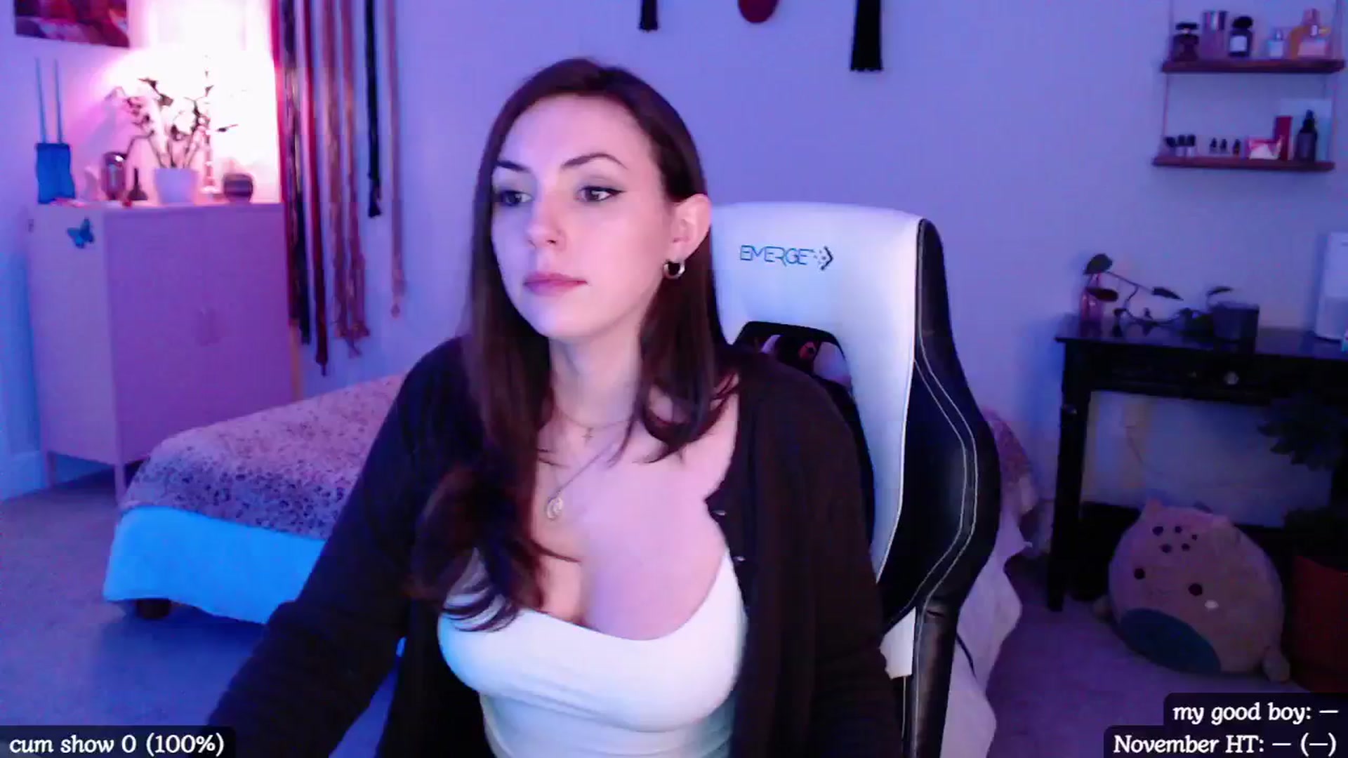 Gallery image thumbnail from MollyMaeve's myfreecams stream on, 11/08/2024, 02:39 image 3 of 20