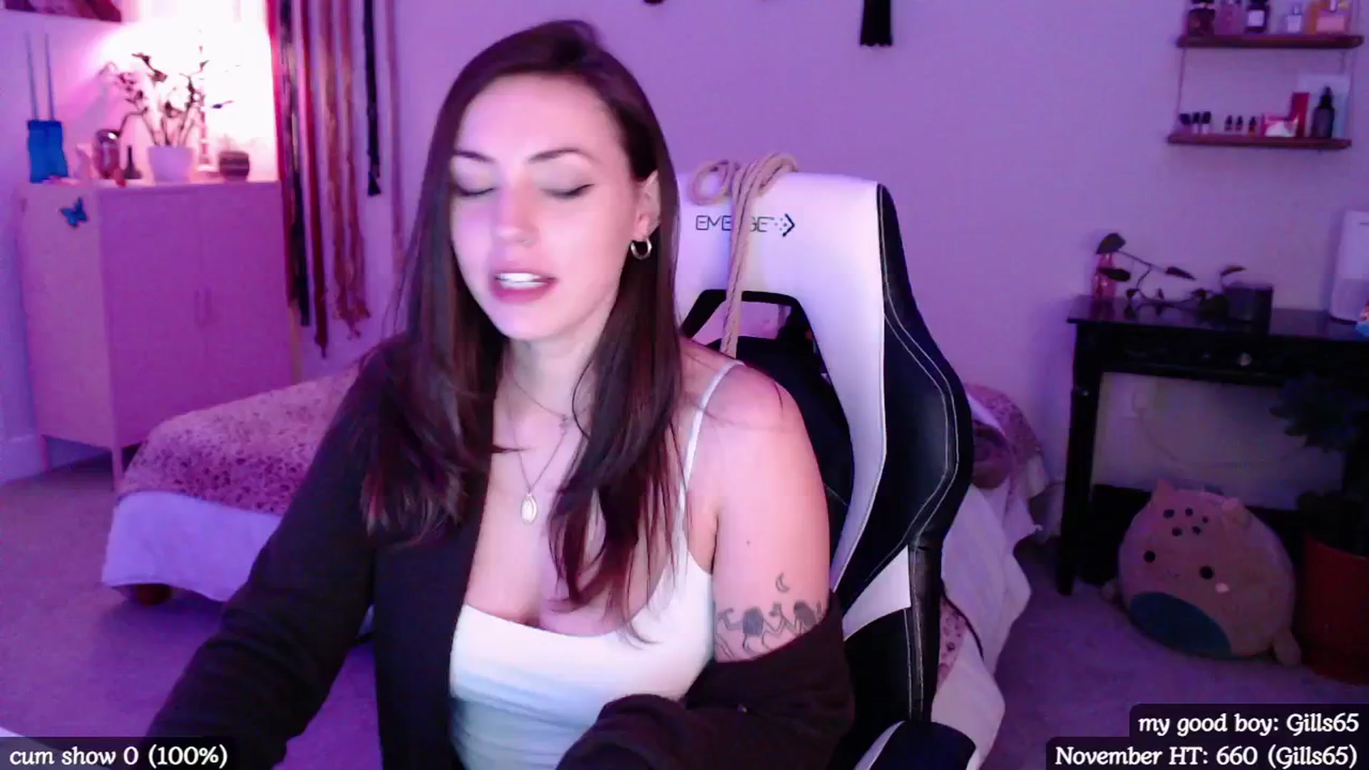 Gallery image thumbnail from MollyMaeve's myfreecams stream on, 11/08/2024, 04:05 image 7 of 20