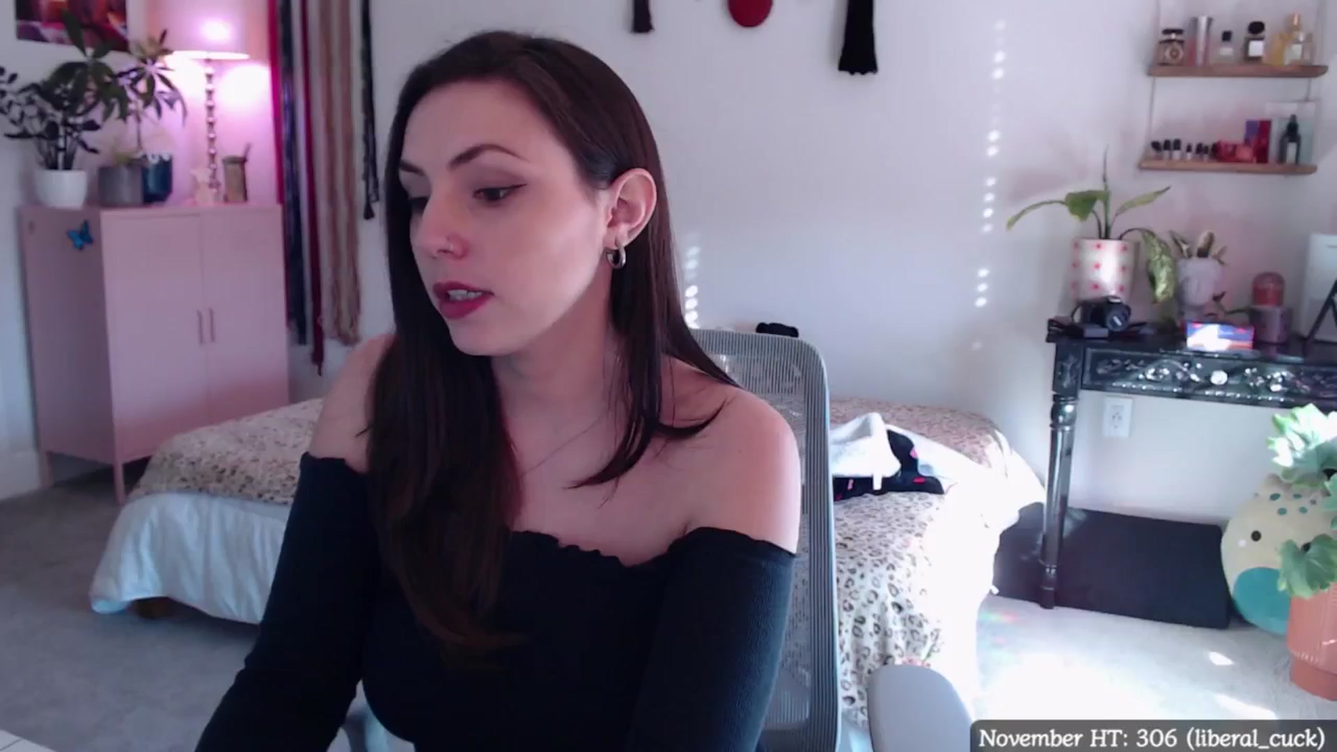 Gallery image thumbnail from MollyMaeve's myfreecams stream on, 12/08/2024, 20:37 image 1 of 20