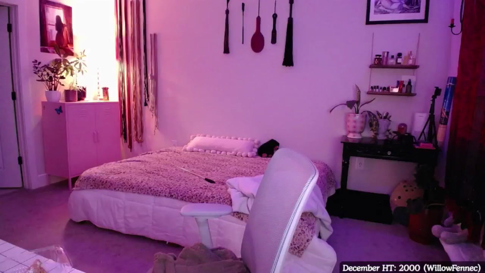 Gallery image thumbnail from MollyMaeve's myfreecams stream on, 12/15/2024, 04:14 image 16 of 20