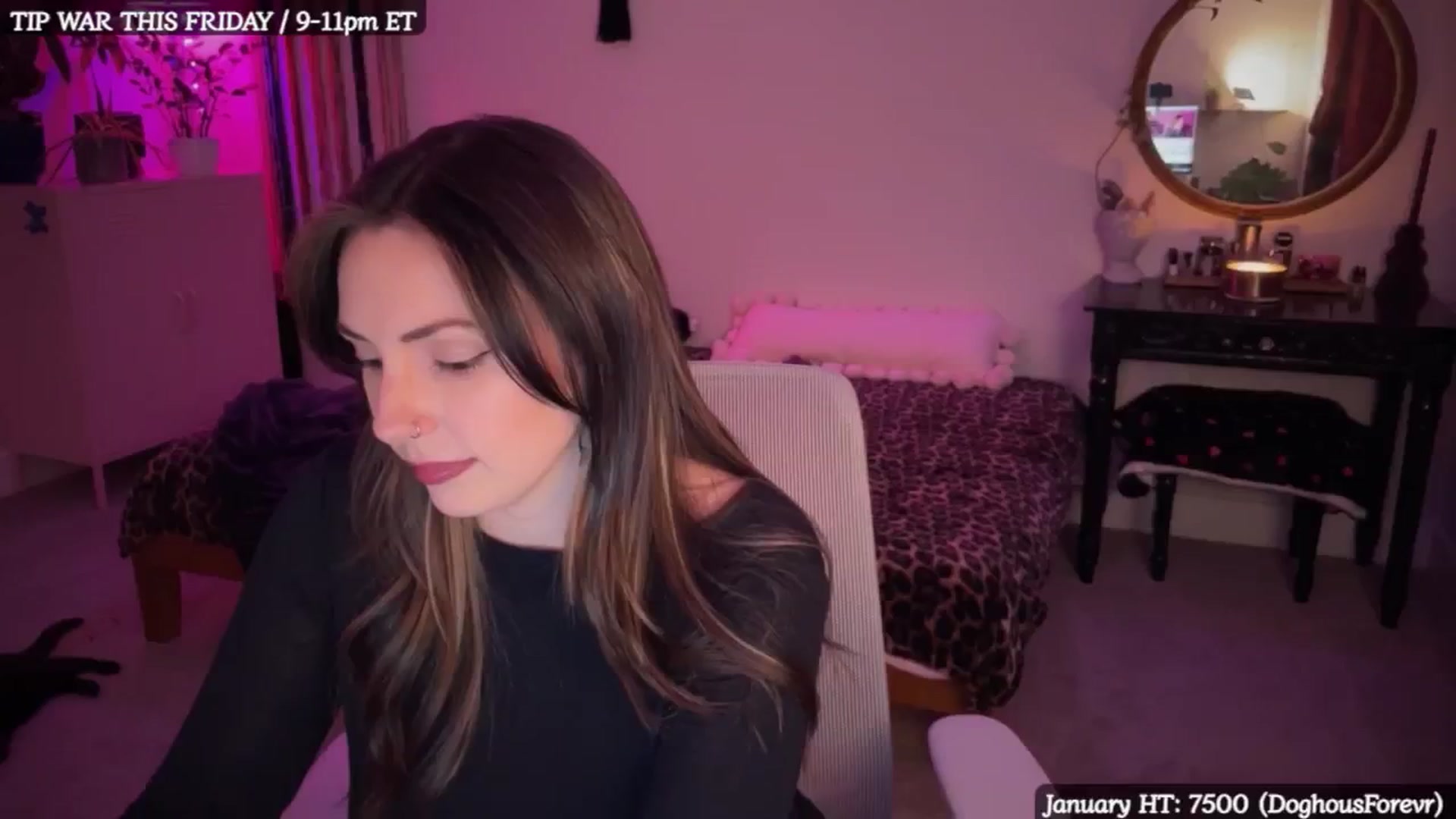 Gallery image thumbnail from MollyMaeve's myfreecams stream on, 01/30/2025, 02:39 image 6 of 20
