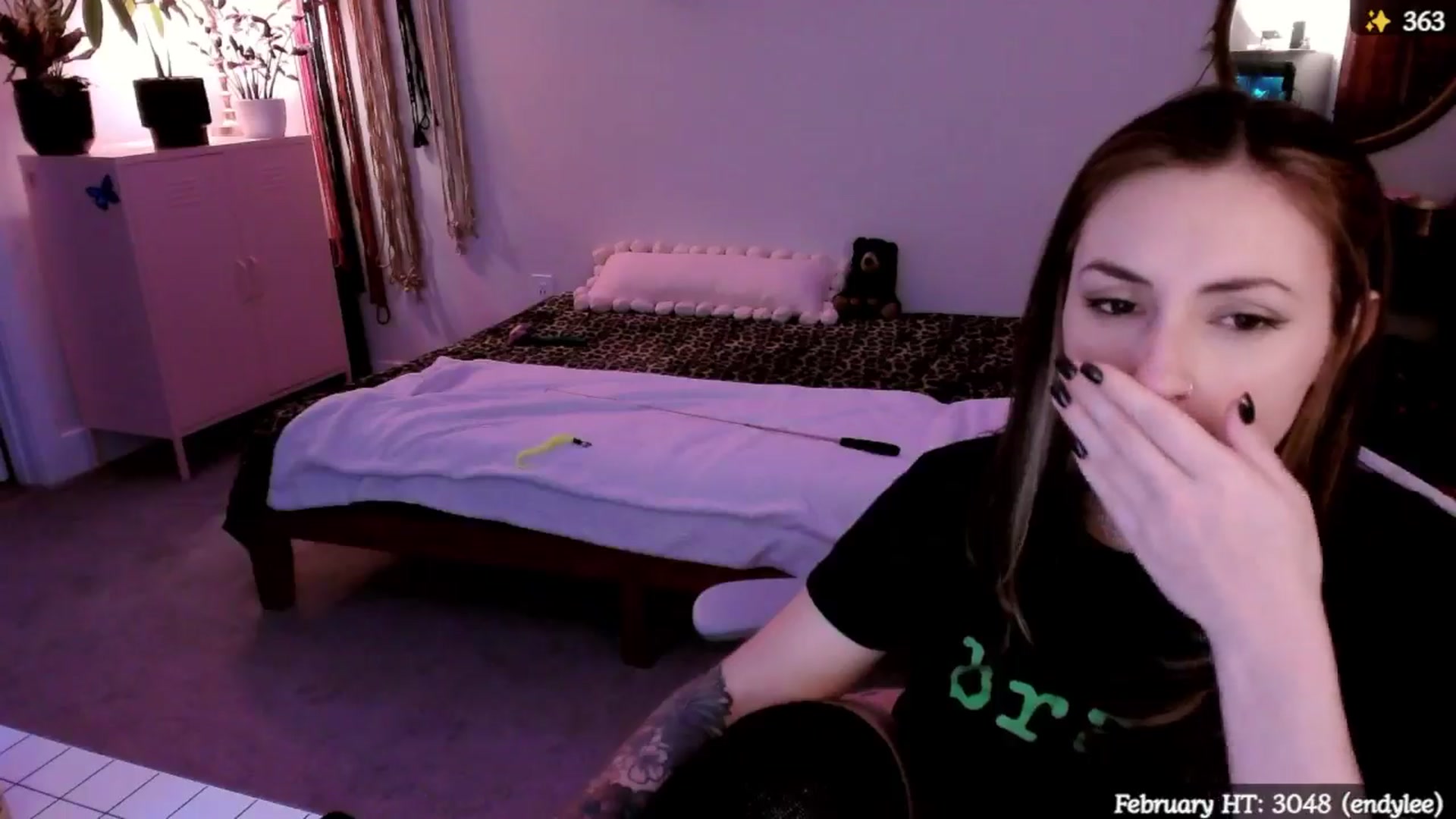 Gallery image thumbnail from MollyMaeve's myfreecams stream on, 02/13/2025, 05:37 image 16 of 20