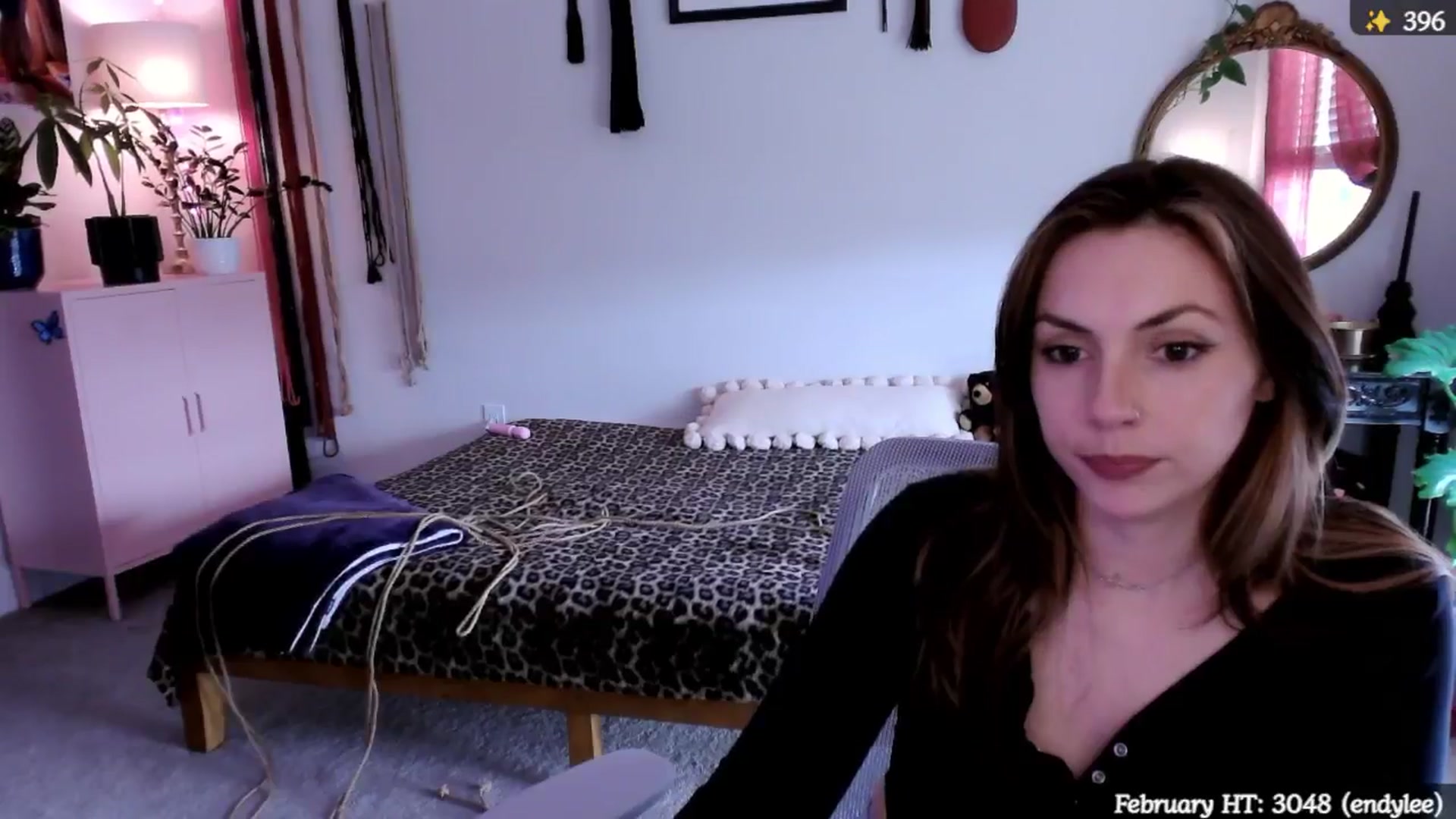 Gallery image thumbnail from MollyMaeve's myfreecams stream on, 02/16/2025, 19:53 image 10 of 20