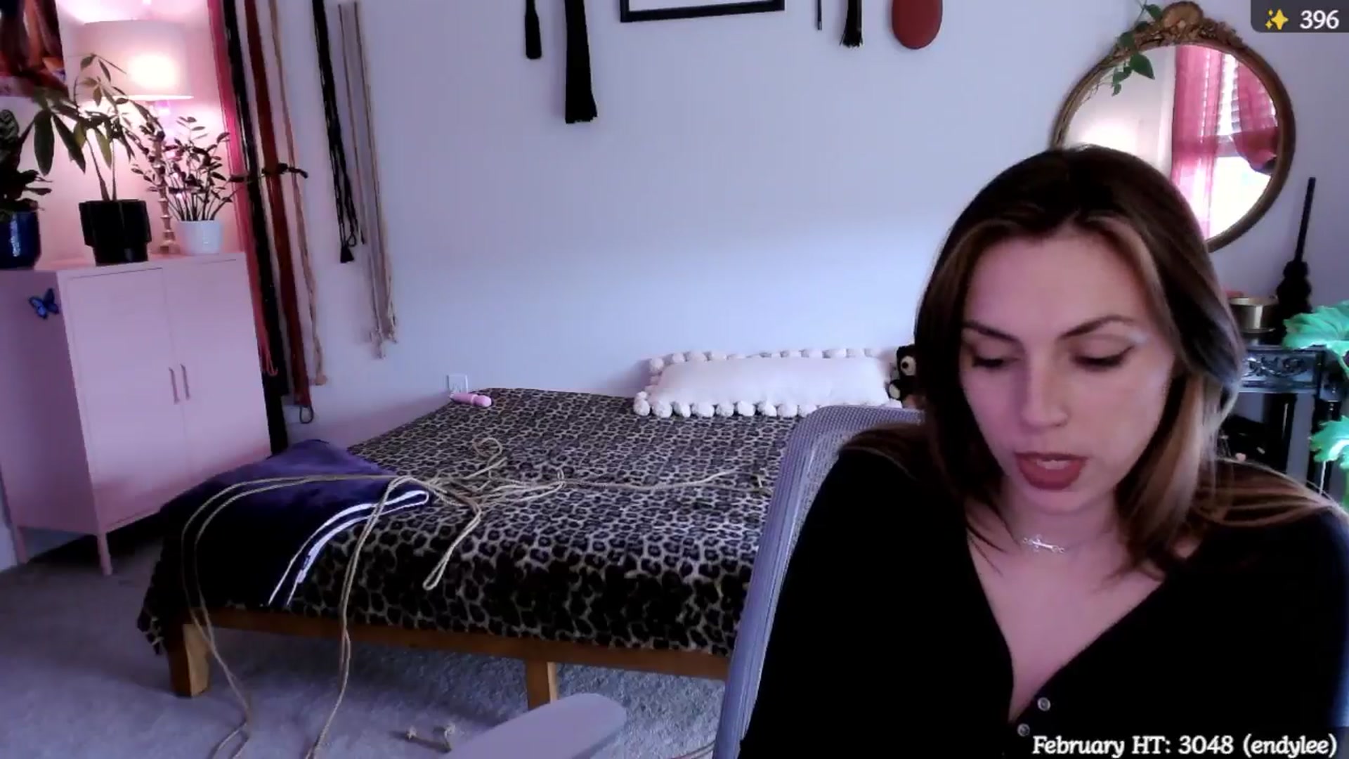 Gallery image thumbnail from MollyMaeve's myfreecams stream on, 02/16/2025, 19:53 image 7 of 20