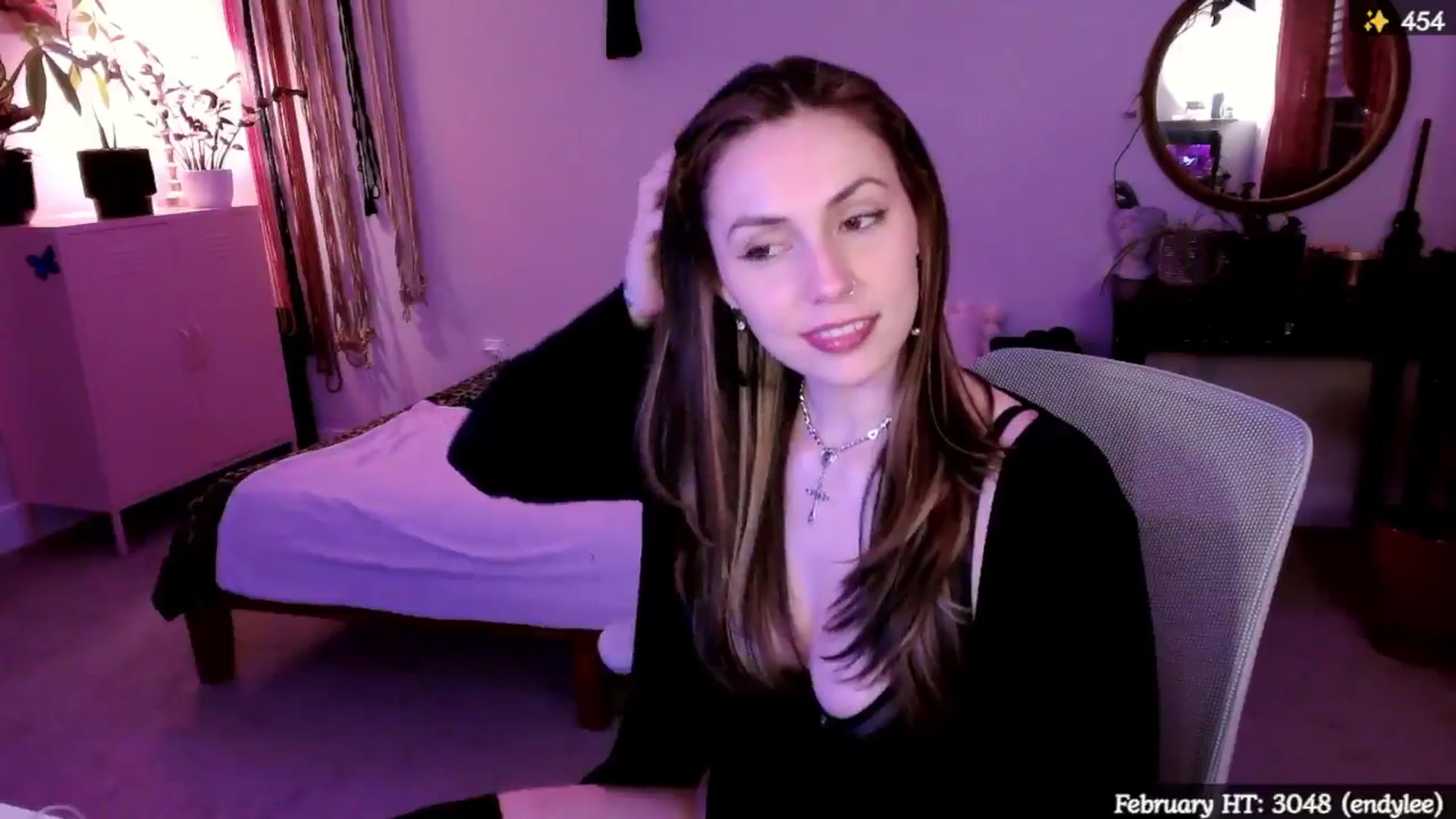 Gallery image thumbnail from MollyMaeve's myfreecams stream on, 02/20/2025, 04:10 image 5 of 20