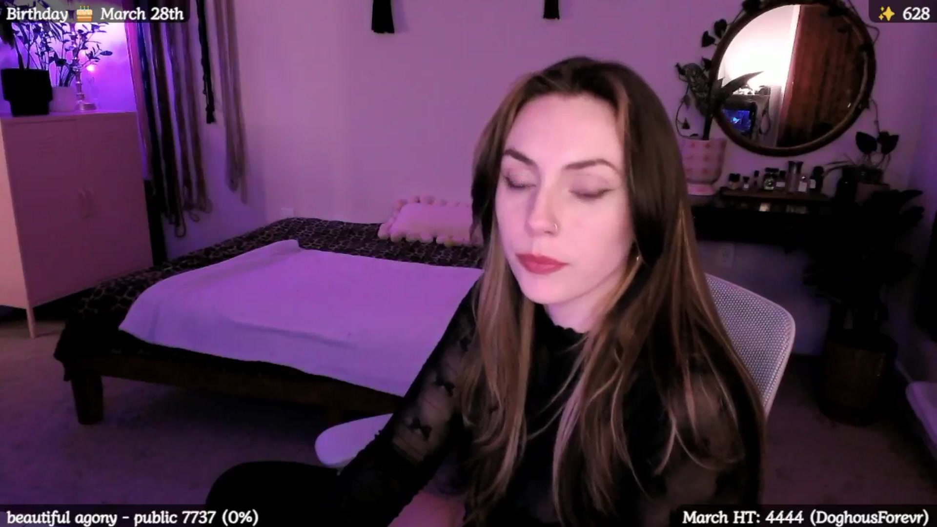 Gallery image thumbnail from MollyMaeve's myfreecams stream on, 03/22/2025, 01:34 image 13 of 20