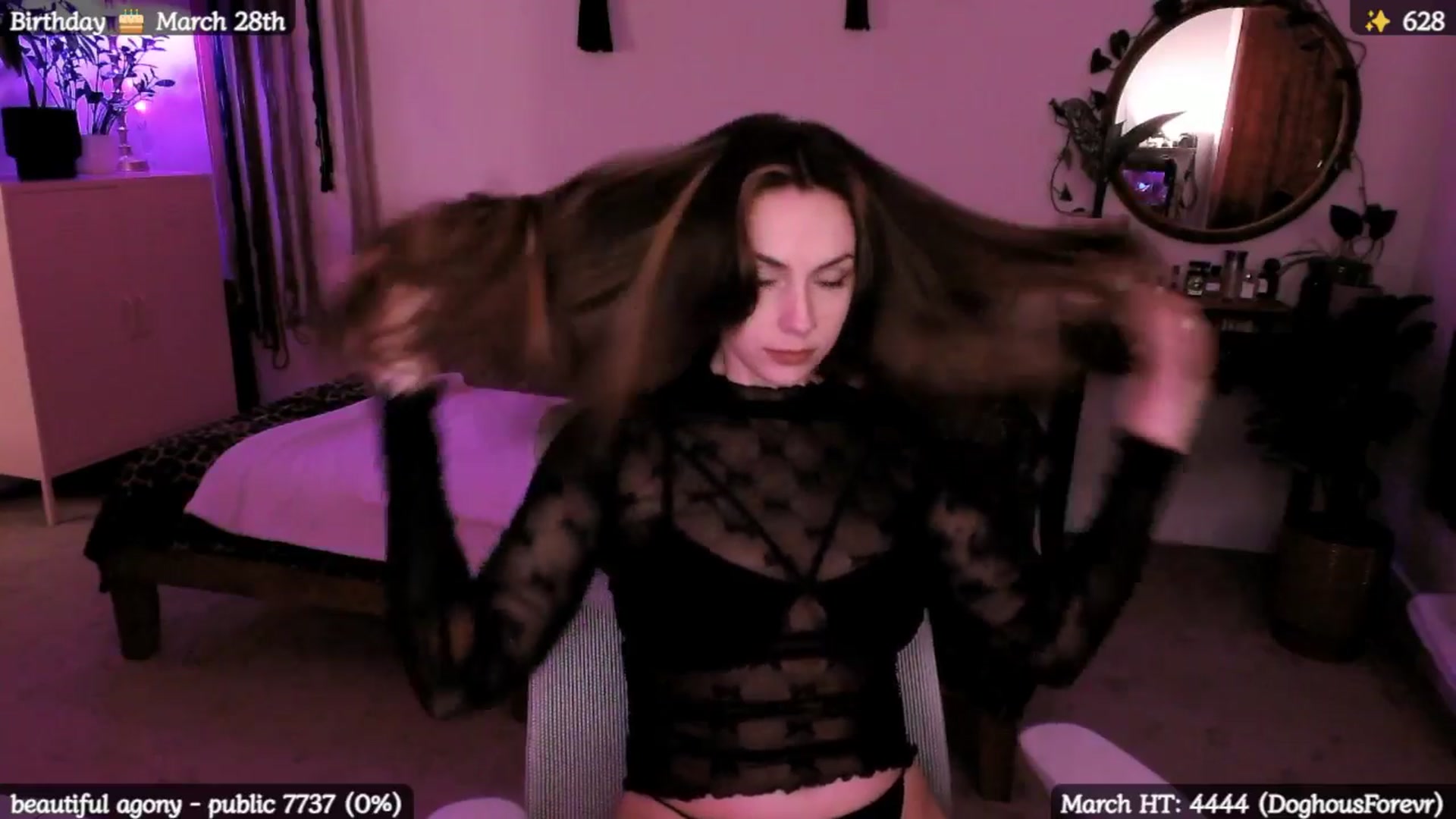 Gallery image thumbnail from MollyMaeve's myfreecams stream on, 03/22/2025, 01:34 image 14 of 20