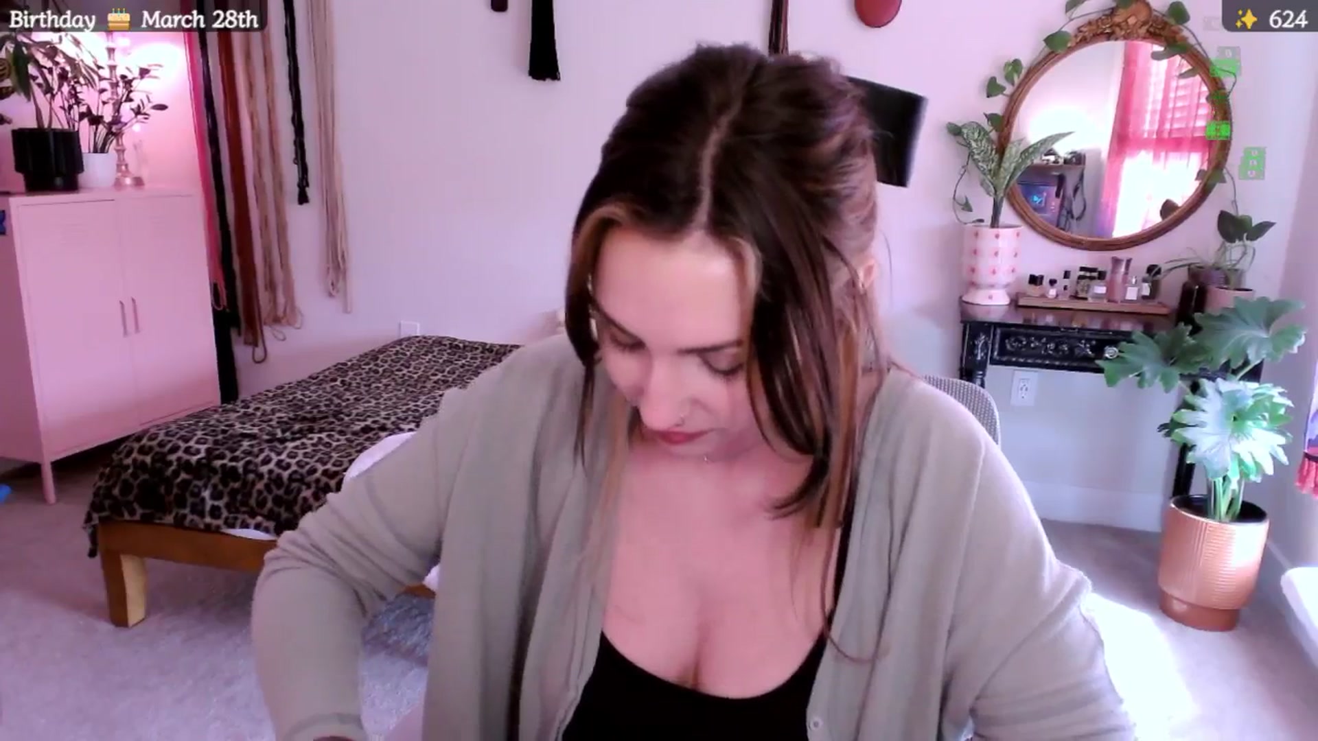 Gallery image thumbnail from MollyMaeve's myfreecams stream on, 03/23/2025, 20:47 image 8 of 20