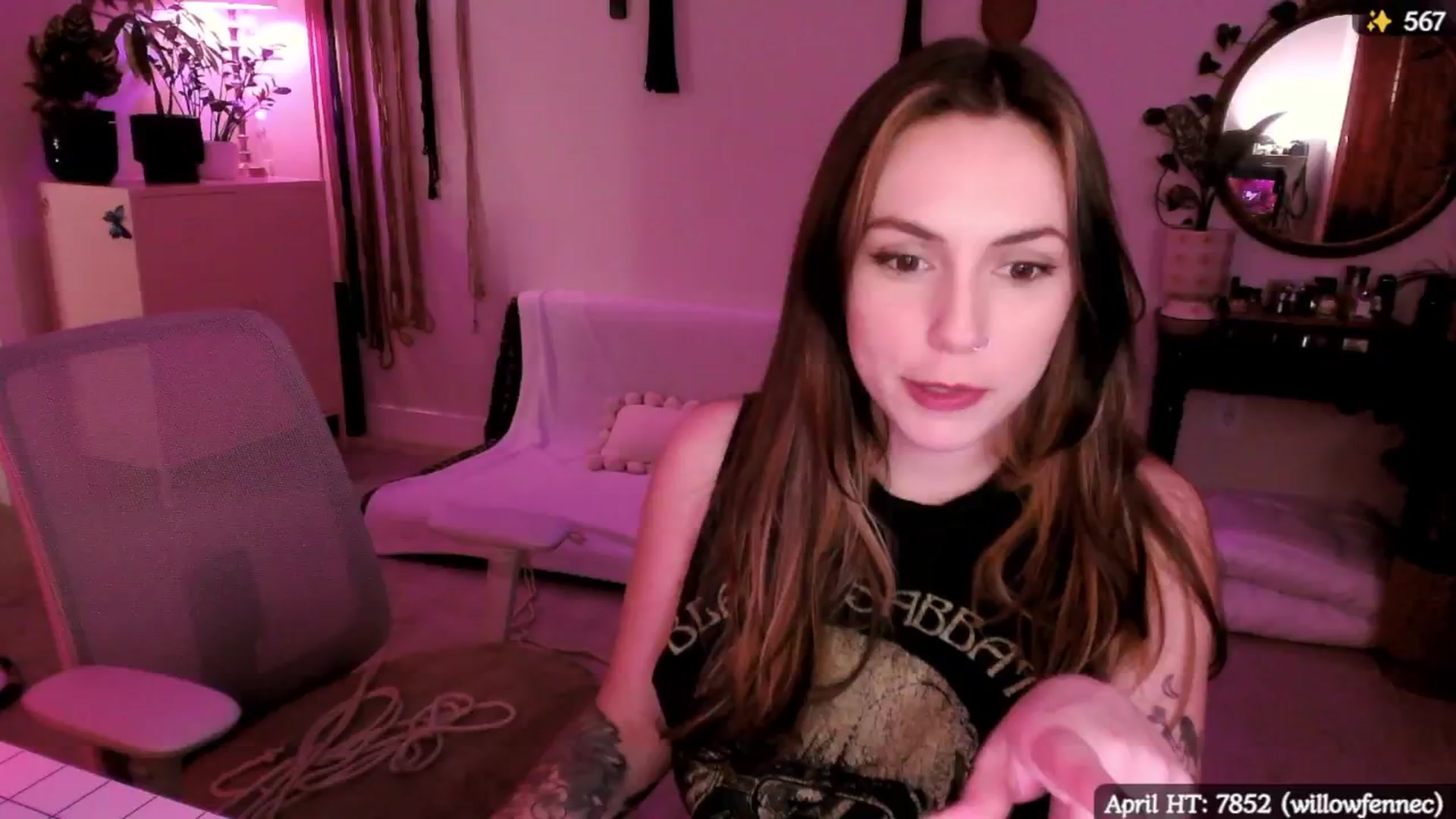 Gallery image thumbnail from MollyMaeve's myfreecams stream on, 04/05/2025, 03:31 image 6 of 20