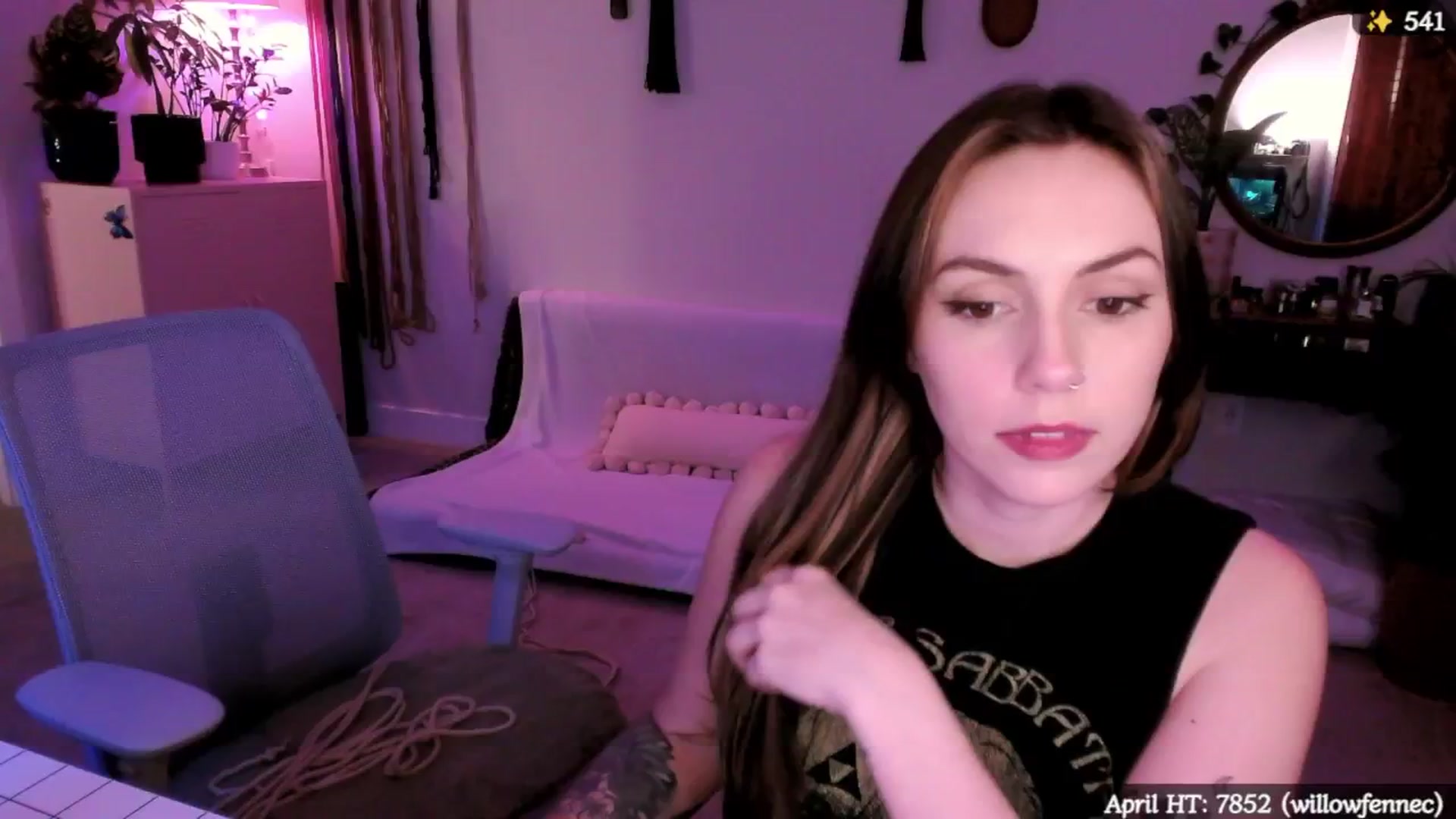 Gallery image thumbnail from MollyMaeve's myfreecams stream on, 04/05/2025, 03:31 image 7 of 20