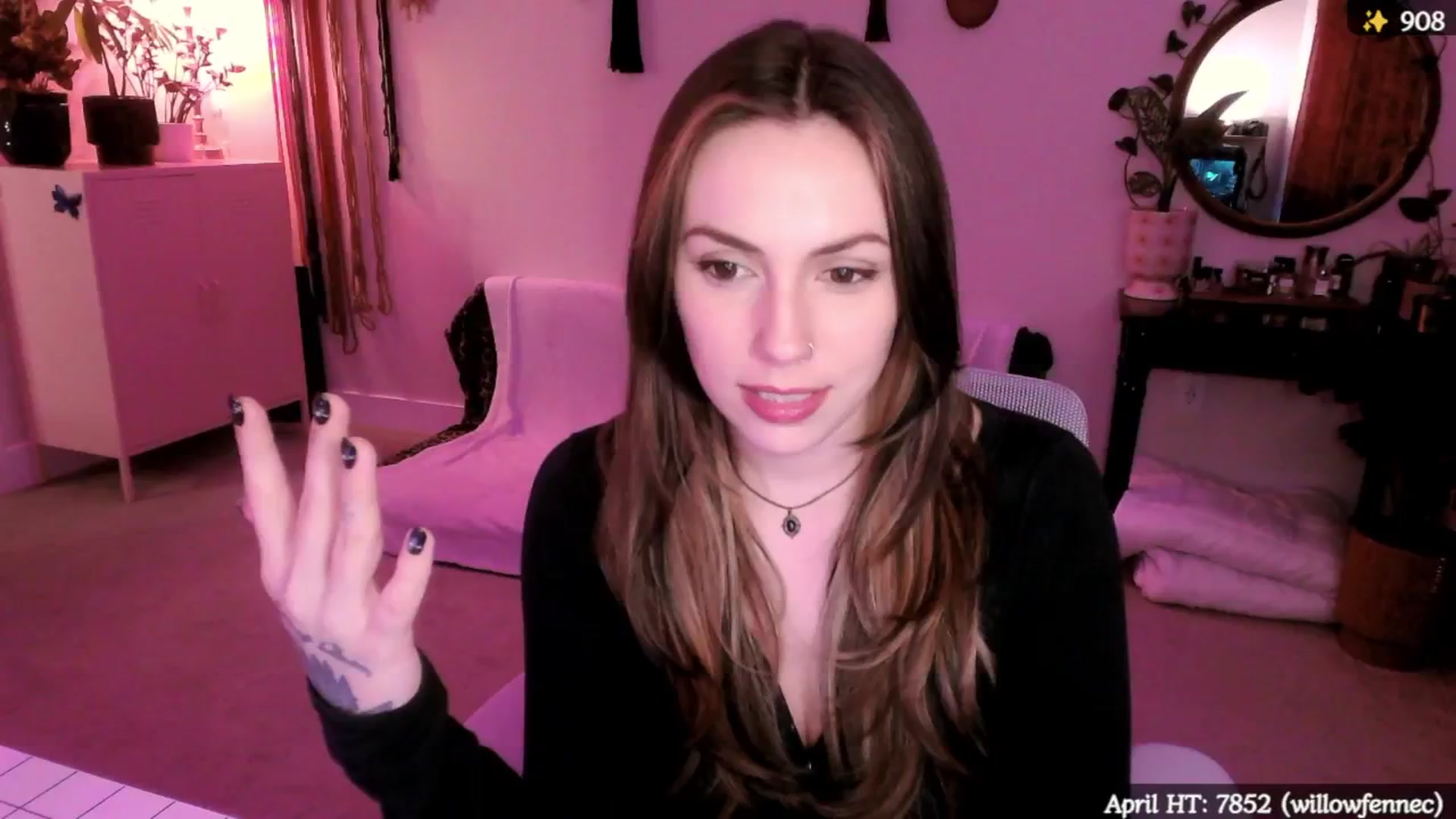 Gallery image thumbnail from MollyMaeve's myfreecams stream on, 04/12/2025, 02:57 image 7 of 20