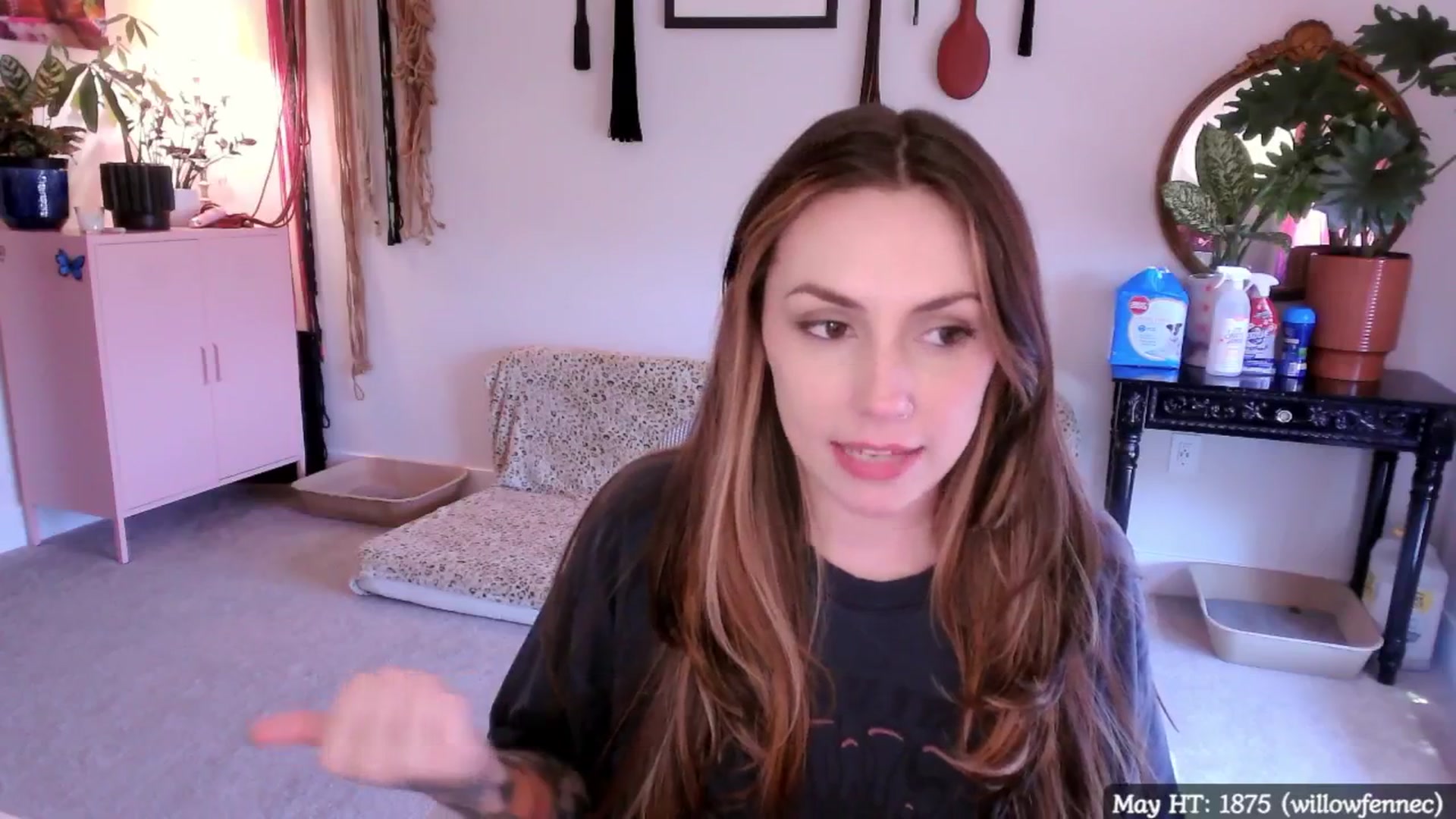 Gallery image thumbnail from MollyMaeve's myfreecams stream on, 05/16/2025, 19:48 image 3 of 20