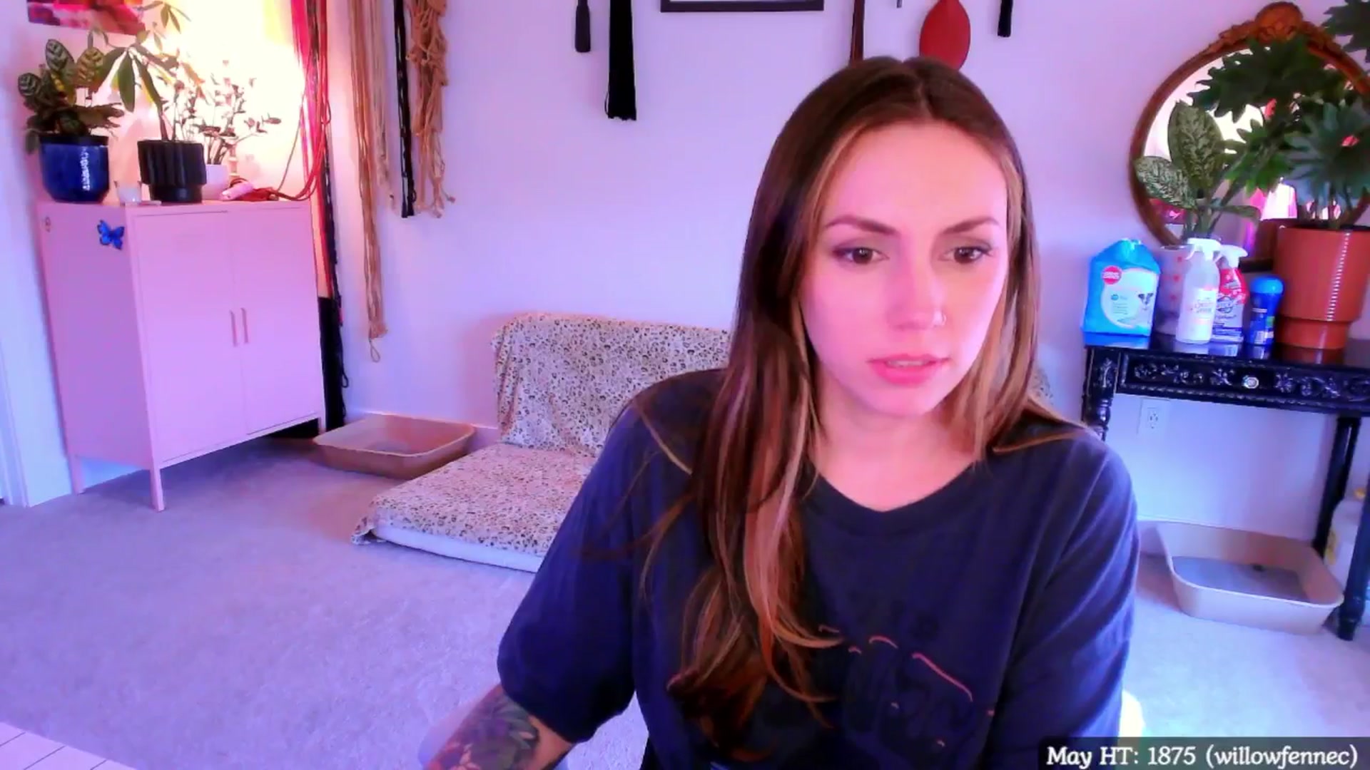 Gallery image thumbnail from MollyMaeve's myfreecams stream on, 05/16/2025, 19:48 image 13 of 20