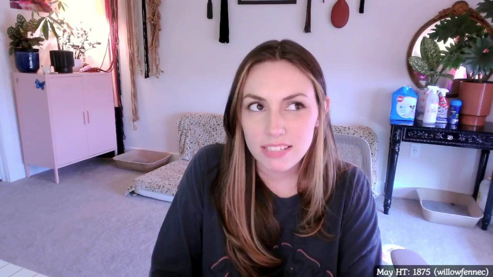Gallery image thumbnail from MollyMaeve's myfreecams stream on, 05/16/2025, 19:48 image 18 of 20