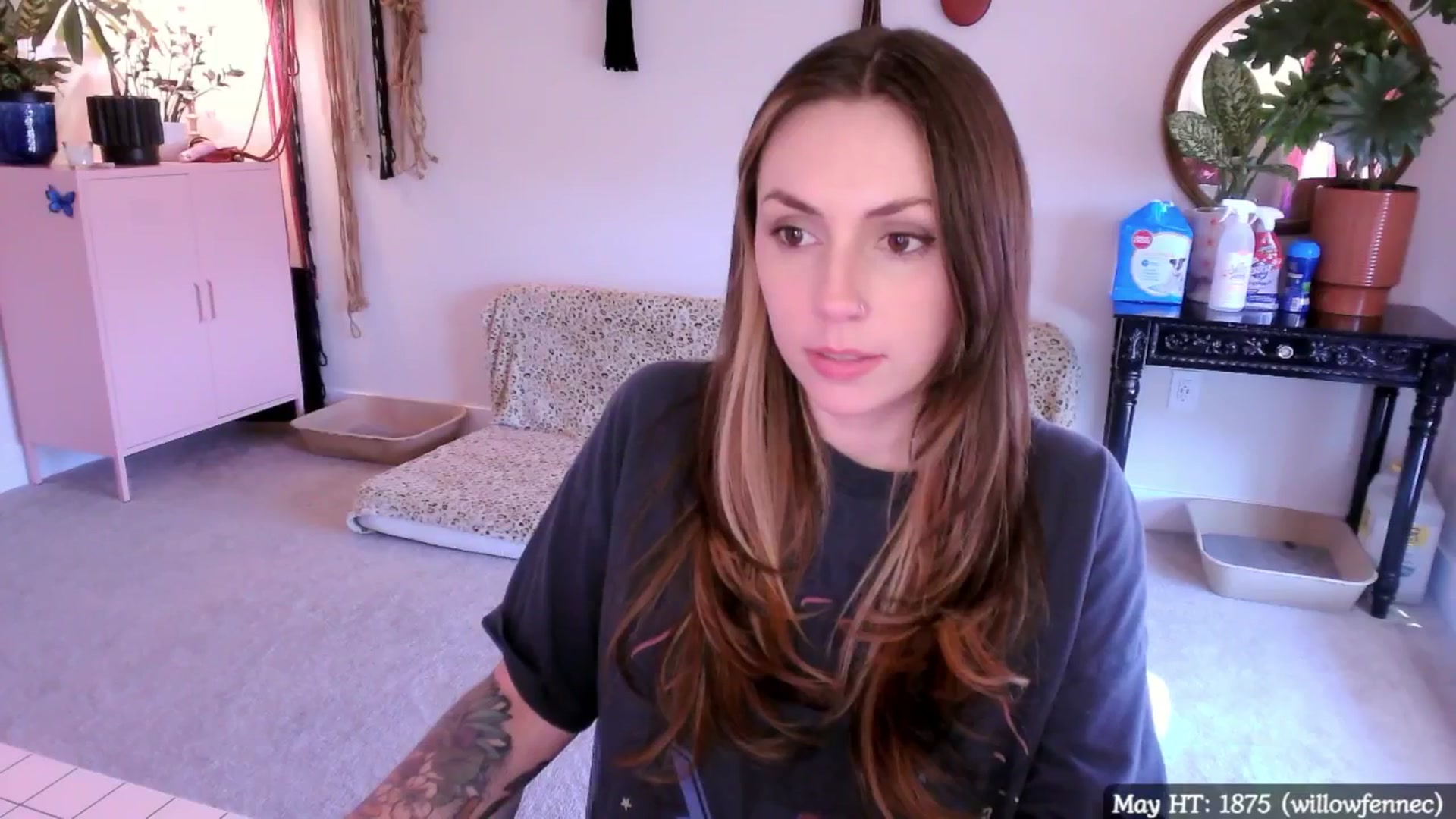 Gallery image thumbnail from MollyMaeve's myfreecams stream on, 05/16/2025, 19:48 image 8 of 20