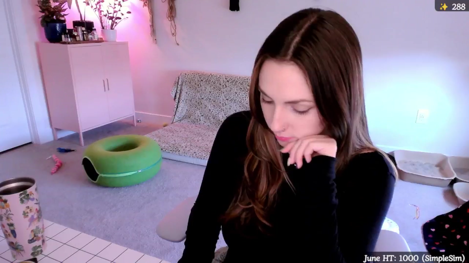 Gallery image thumbnail from MollyMaeve's myfreecams stream on, 06/01/2025, 21:55 image 19 of 20