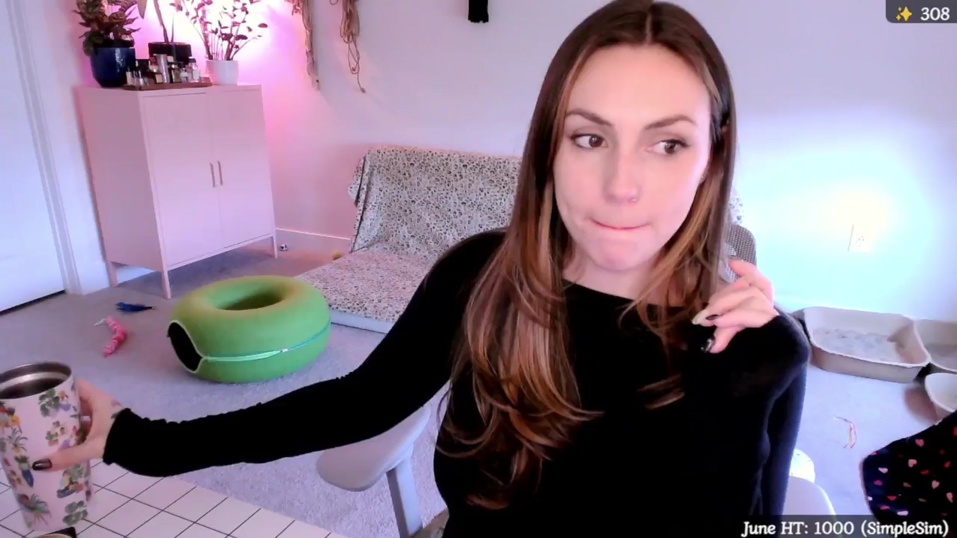 Gallery image thumbnail from MollyMaeve's myfreecams stream on, 06/01/2025, 21:55 image 18 of 20