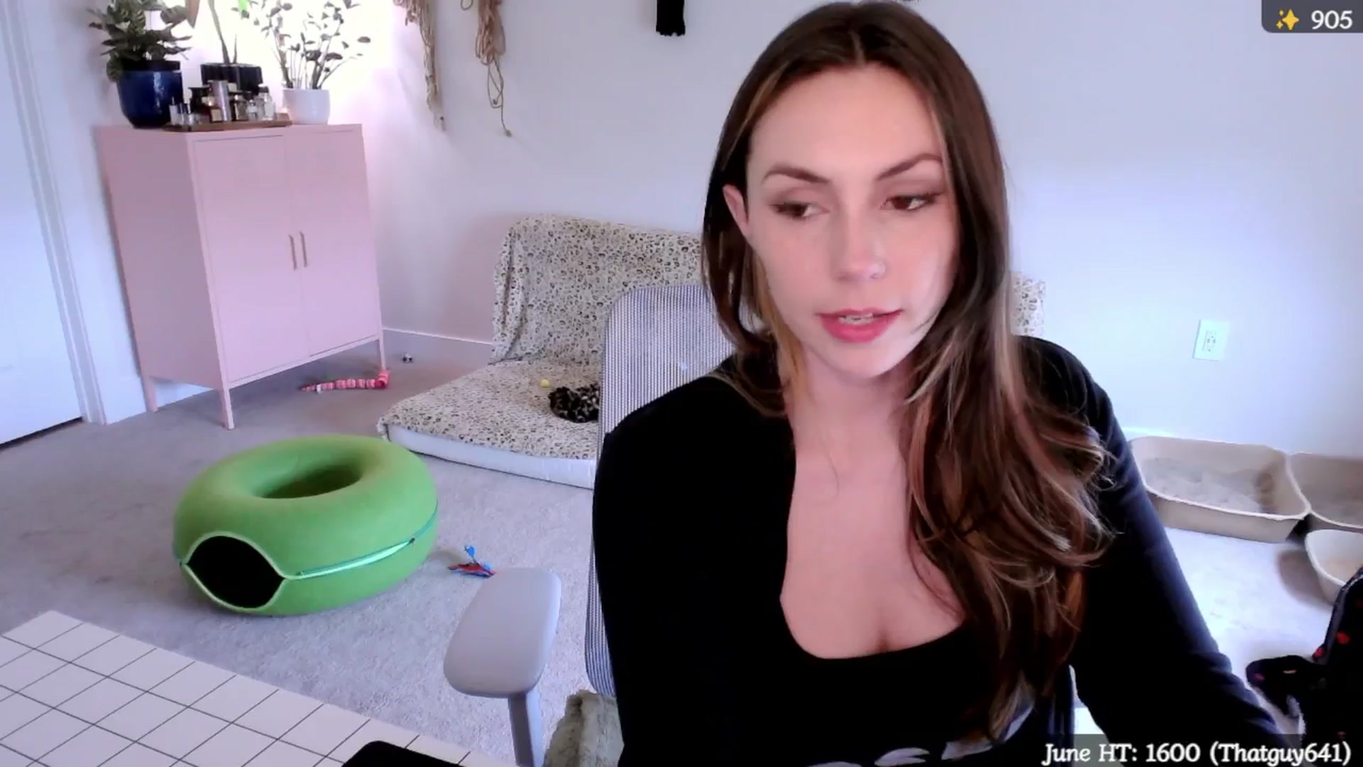 Gallery image thumbnail from MollyMaeve's myfreecams stream on, 06/04/2025, 19:42 image 5 of 20