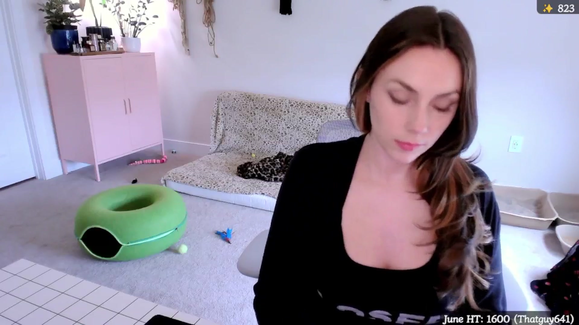Gallery image thumbnail from MollyMaeve's myfreecams stream on, 06/04/2025, 19:42 image 17 of 20