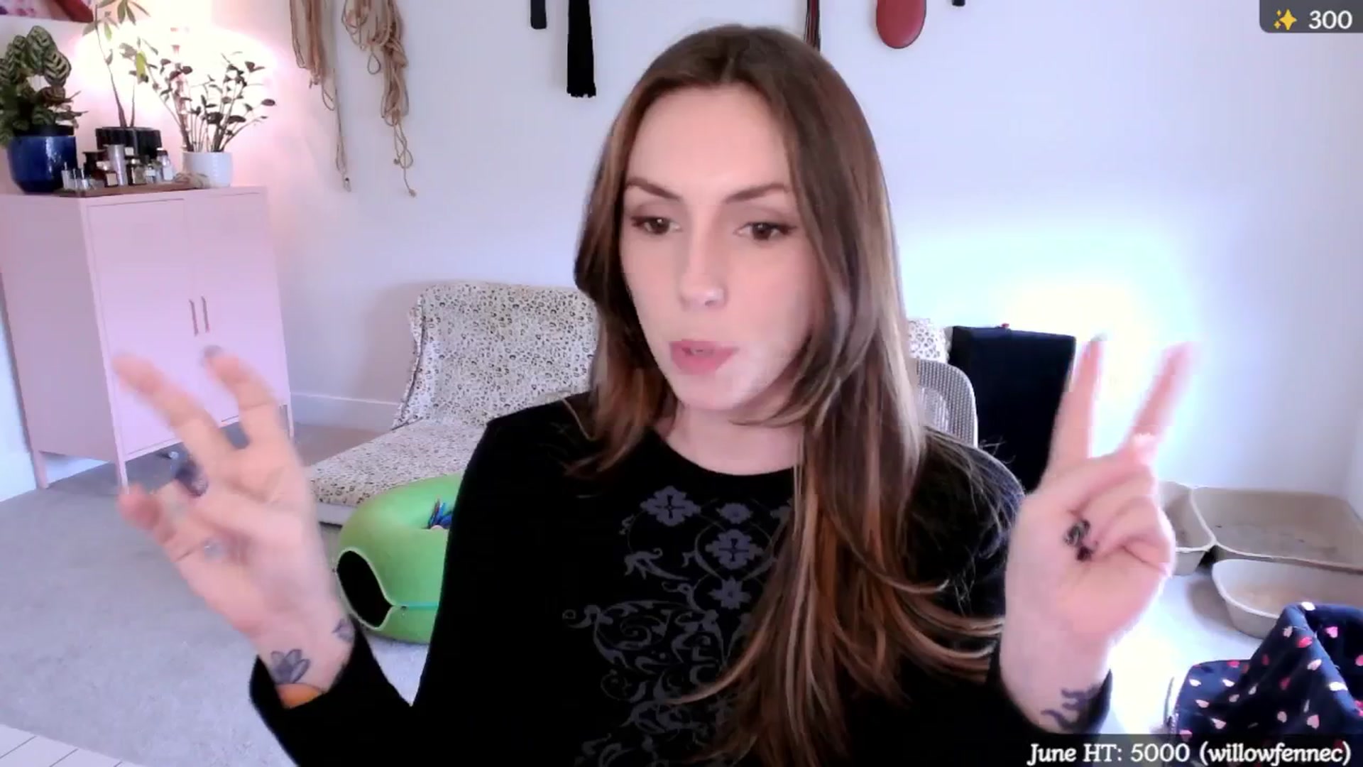 Gallery image thumbnail from MollyMaeve's myfreecams stream on, 06/06/2025, 20:29 image 11 of 20