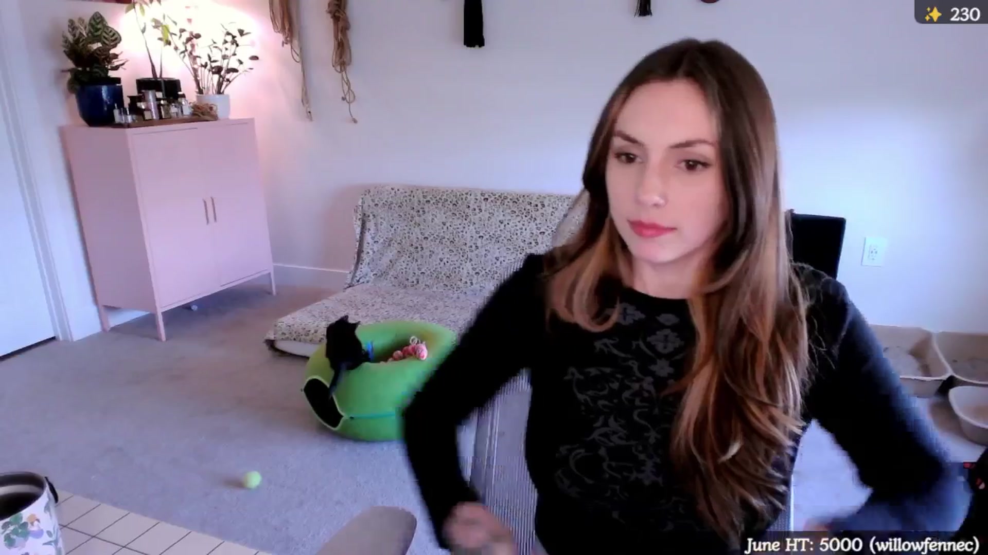 Gallery image thumbnail from MollyMaeve's myfreecams stream on, 06/06/2025, 23:28 image 11 of 20