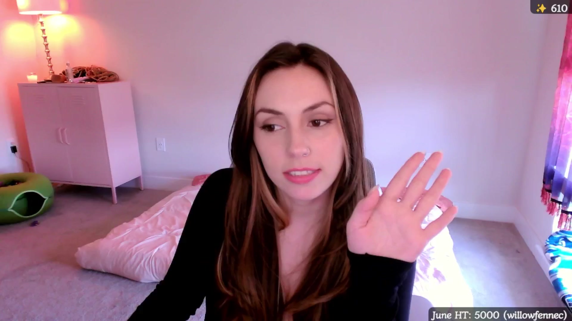 Gallery image thumbnail from MollyMaeve's myfreecams stream on, 06/18/2025, 21:28 image 16 of 20