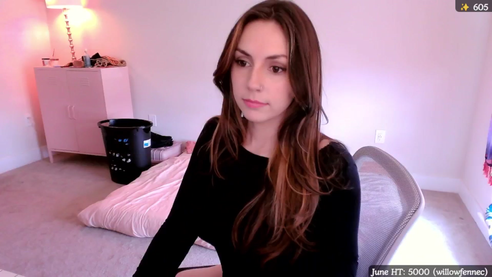 Gallery image thumbnail from MollyMaeve's myfreecams stream on, 06/20/2025, 19:53 image 7 of 20