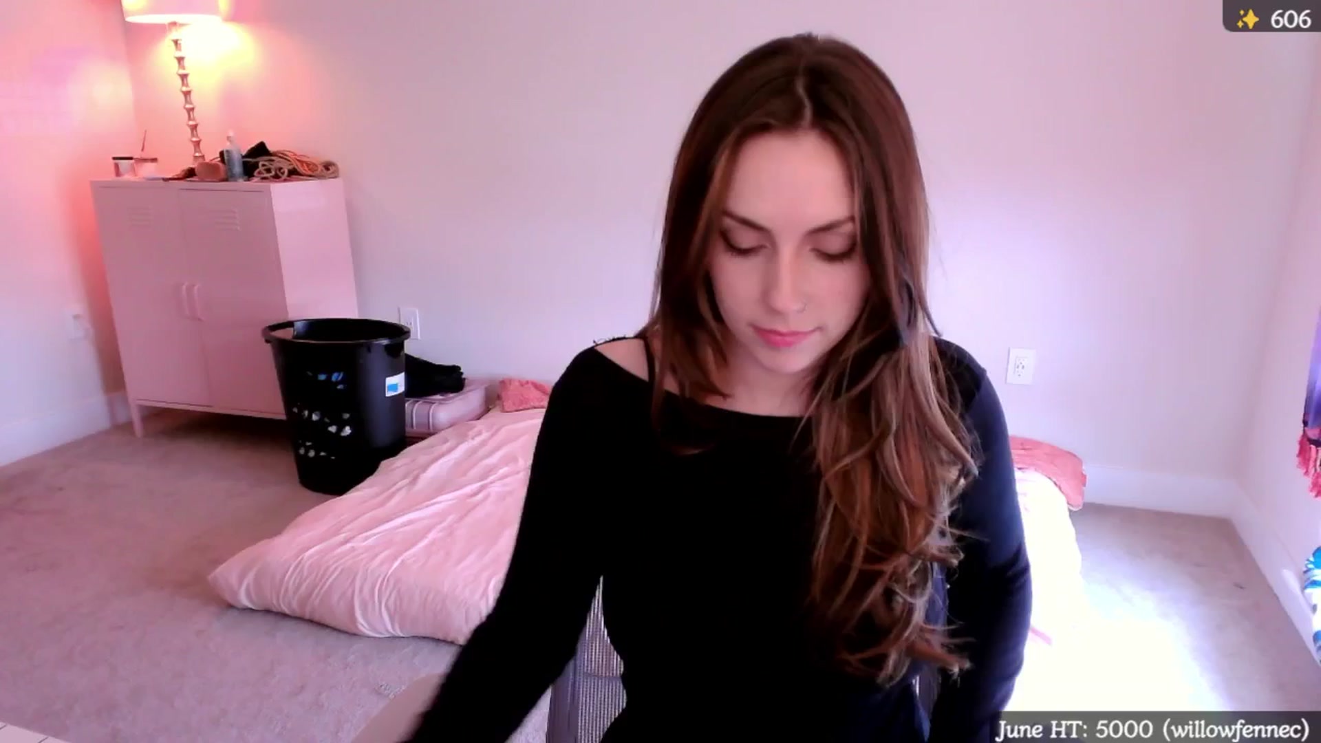 Gallery image thumbnail from MollyMaeve's myfreecams stream on, 06/20/2025, 19:53 image 6 of 20
