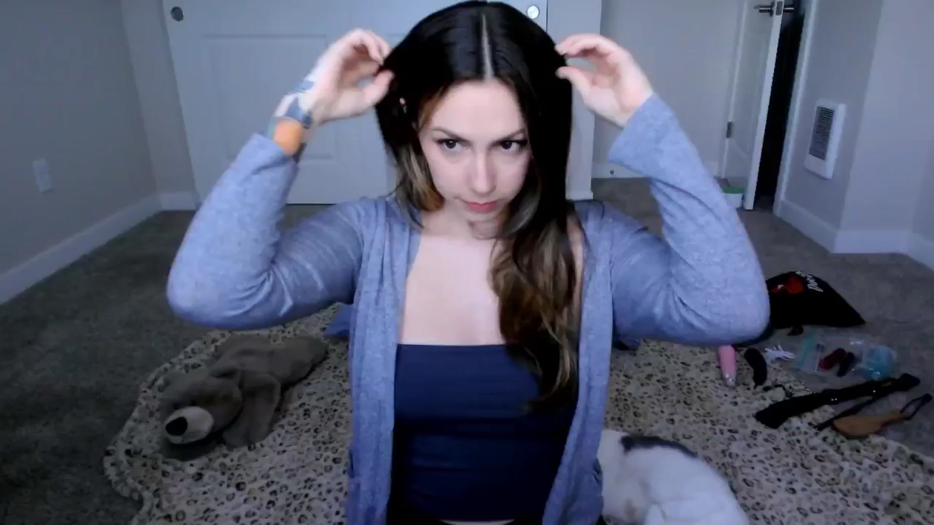Gallery image thumbnail from MollyMaeve's myfreecams stream on, 07/04/2025, 23:45 image 2 of 20