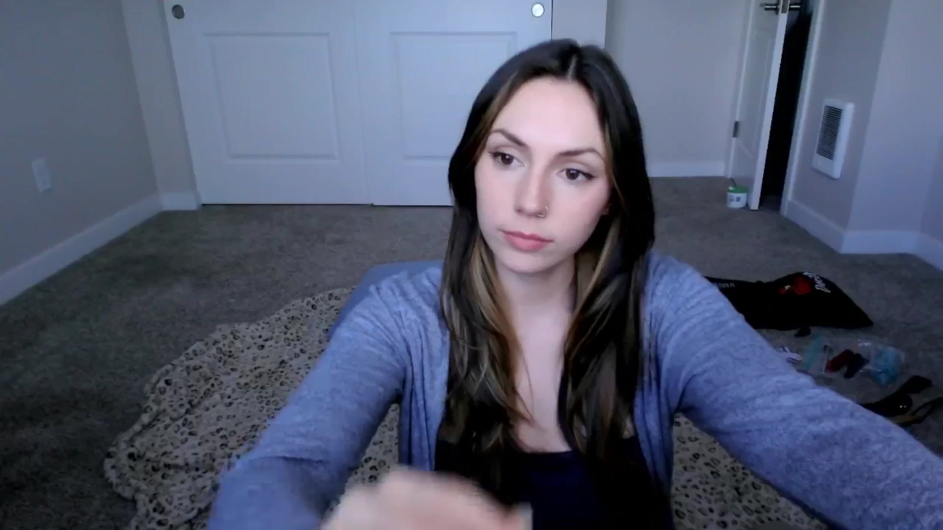 Gallery image thumbnail from MollyMaeve's myfreecams stream on, 07/04/2025, 23:45 image 20 of 20
