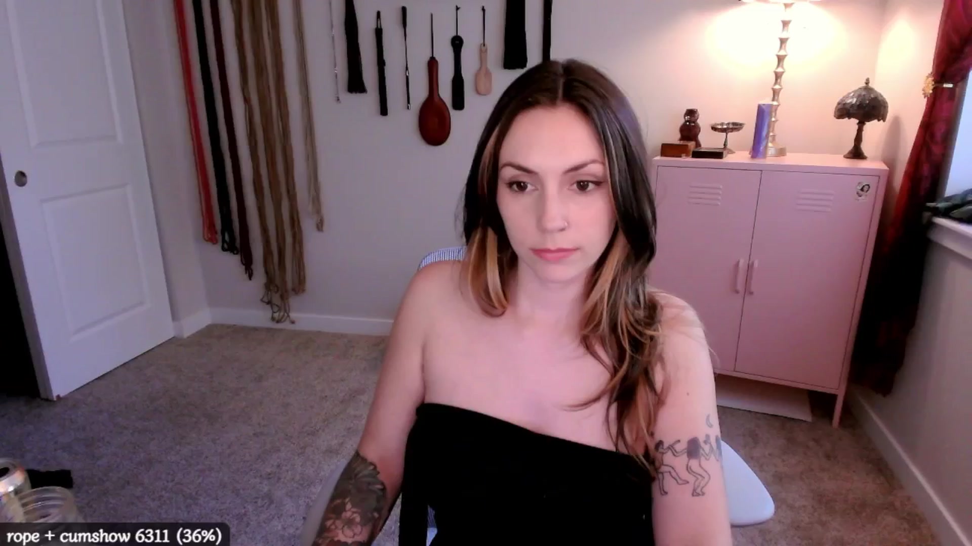 Gallery image thumbnail from MollyMaeve's myfreecams stream on, 07/17/2025, 01:02 image 15 of 20
