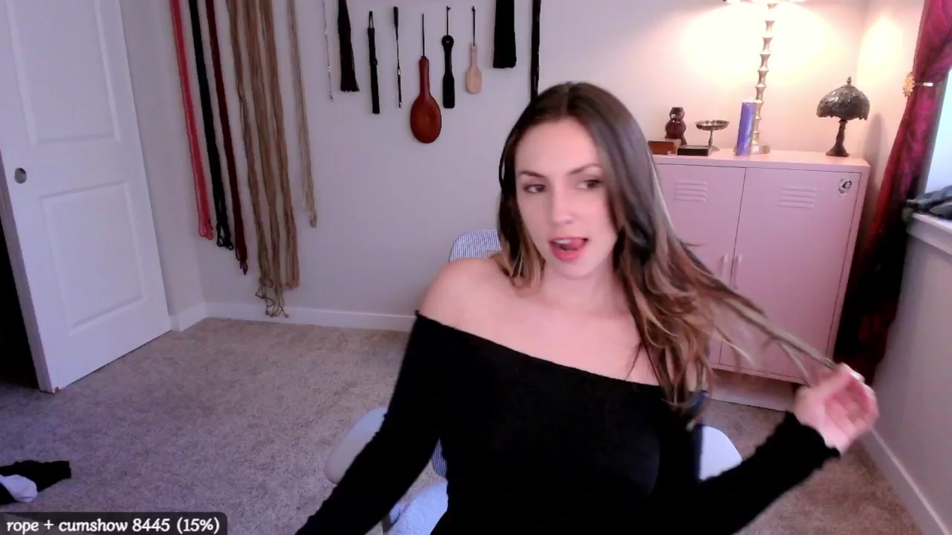 Gallery image thumbnail from MollyMaeve's myfreecams stream on, 07/17/2025, 01:02 image 2 of 20