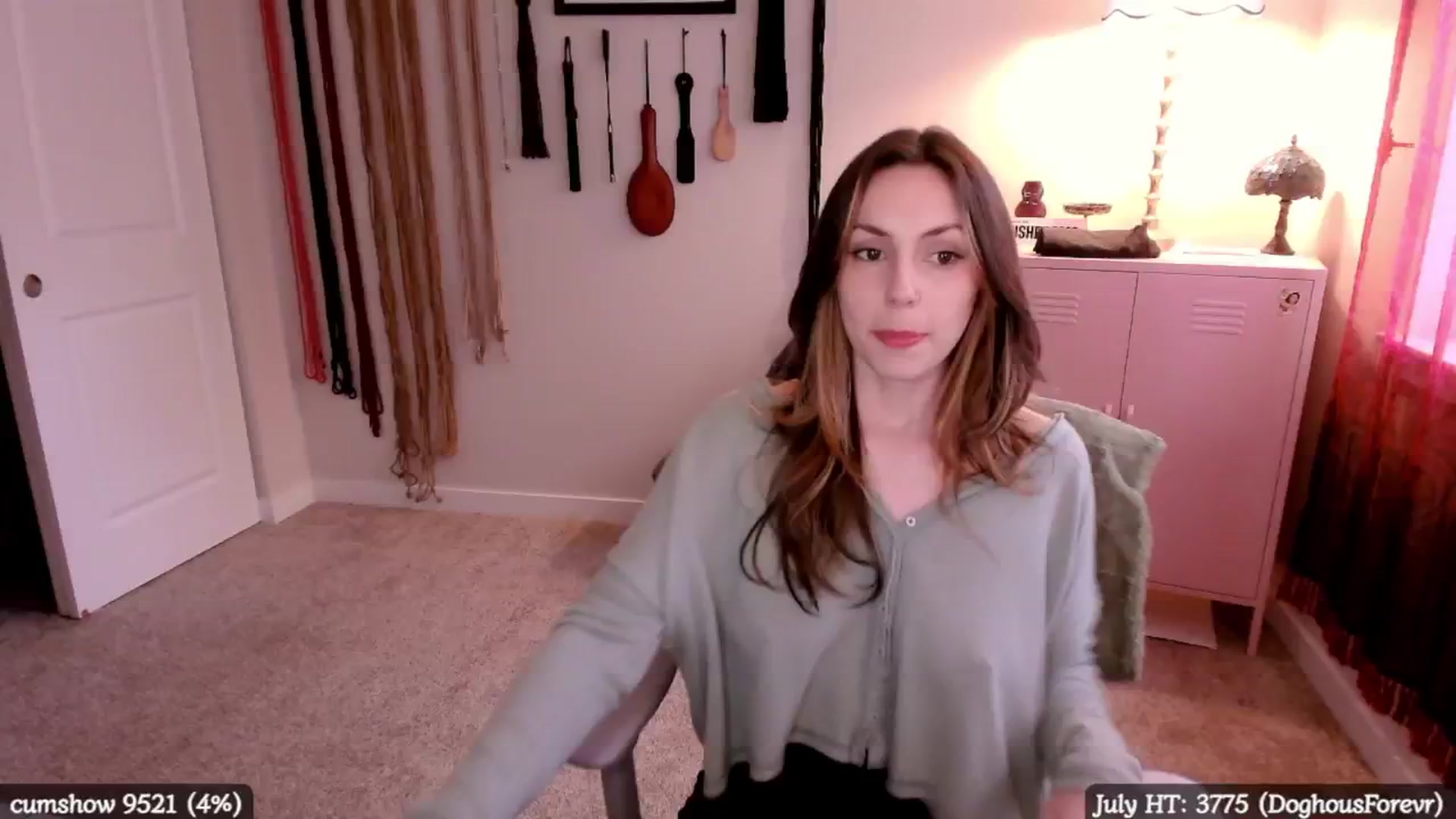 Gallery image thumbnail from MollyMaeve's myfreecams stream on, 07/18/2025, 22:25 image 17 of 20