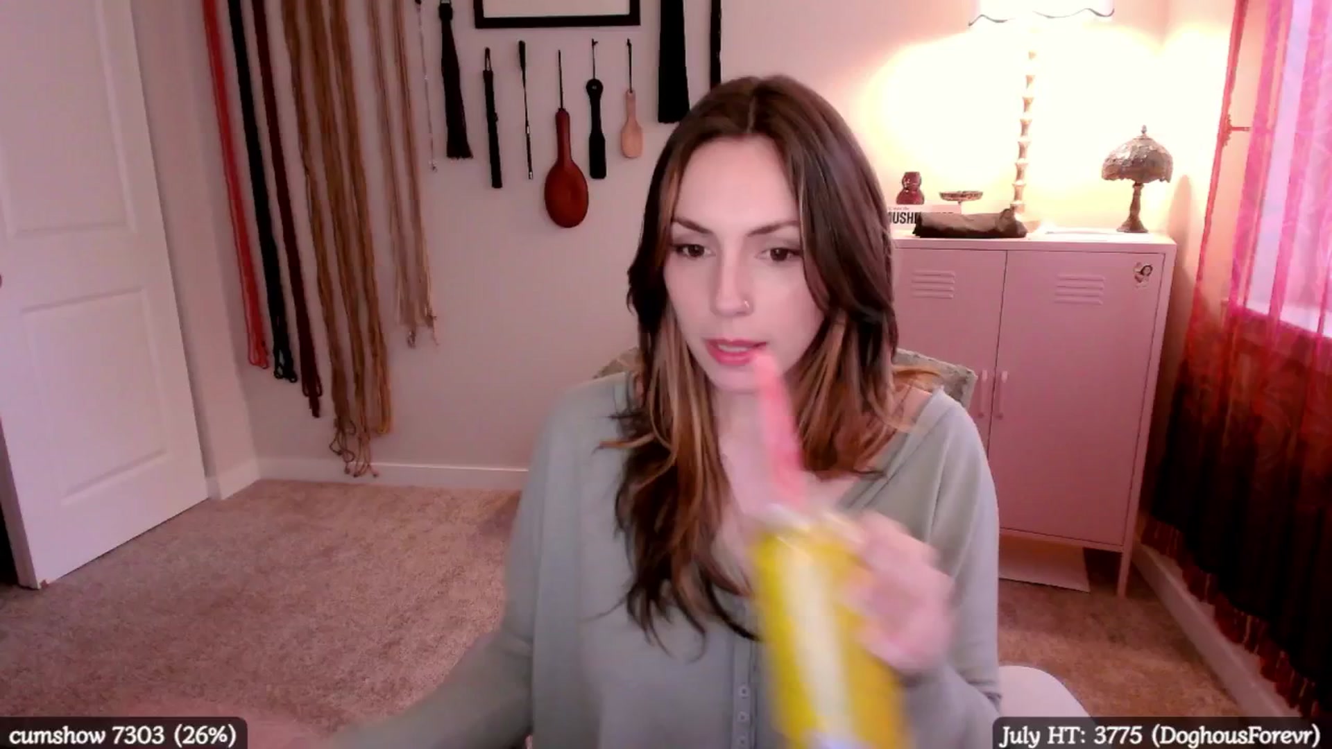 Gallery image thumbnail from MollyMaeve's myfreecams stream on, 07/19/2025, 24:02 image 3 of 20