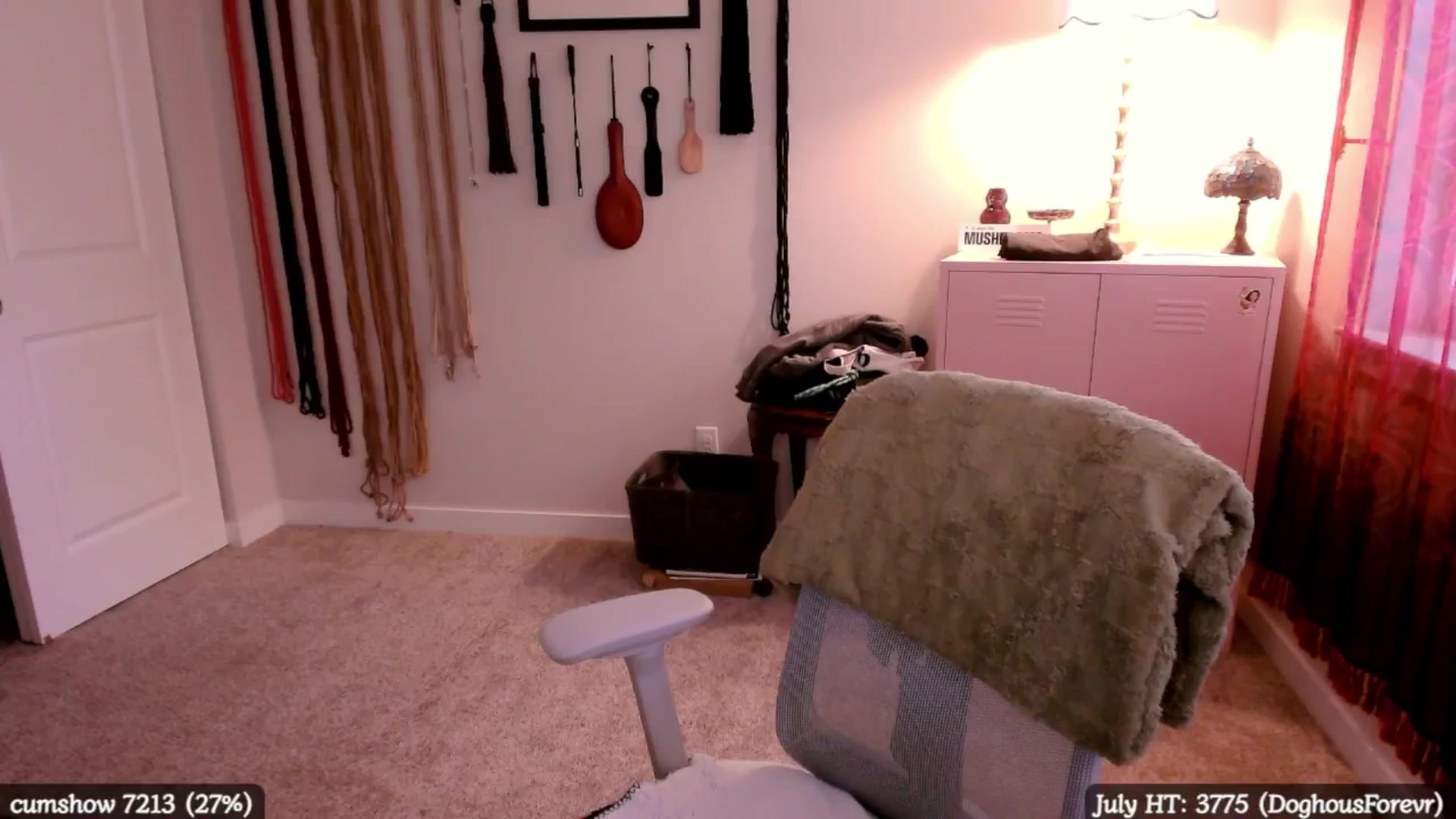 Gallery image thumbnail from MollyMaeve's myfreecams stream on, 07/19/2025, 24:02 image 9 of 20